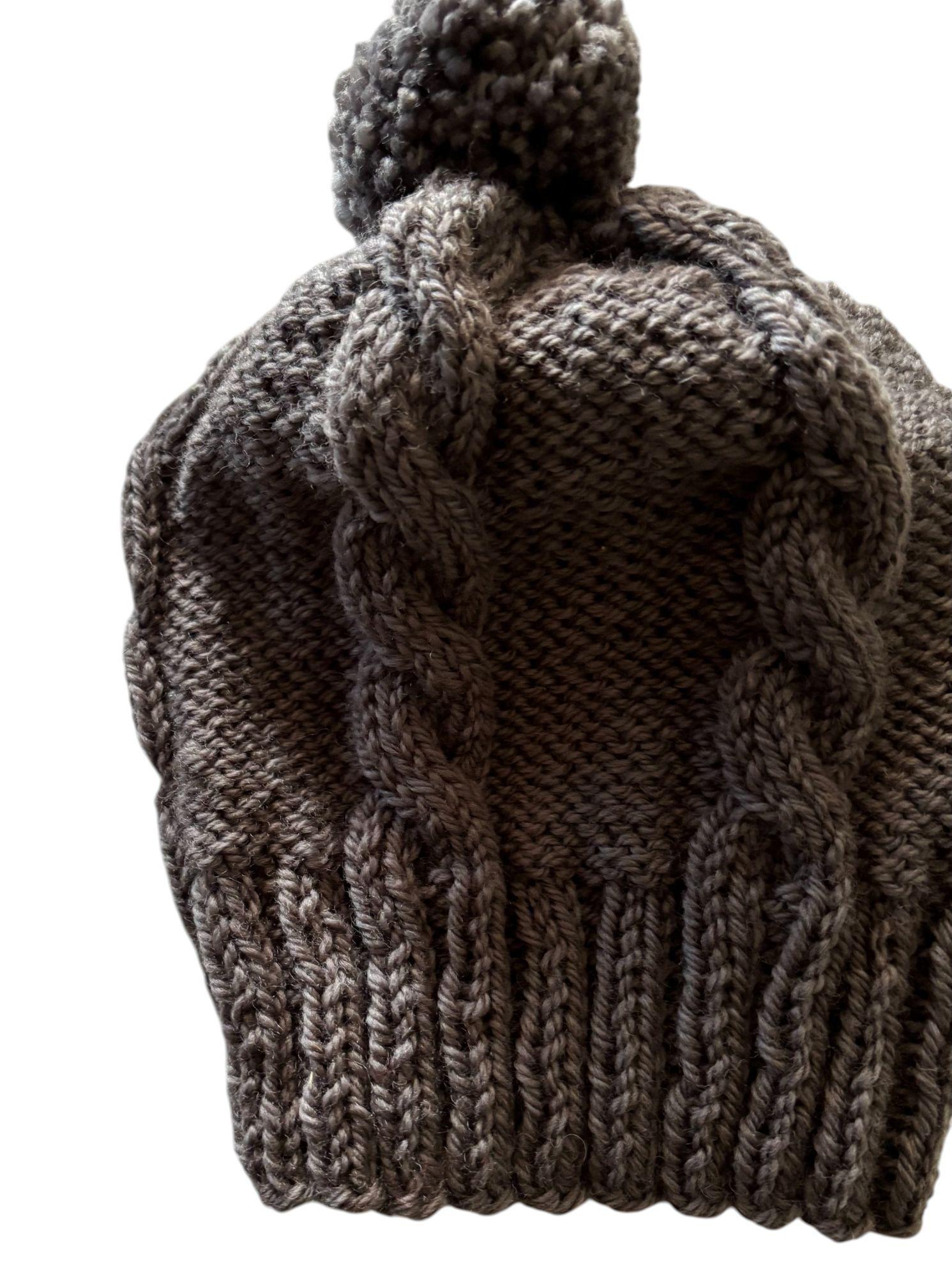 GORRO DE NIÑO TEJIDO A MANO DISEÑO EXCLUSIVO-1