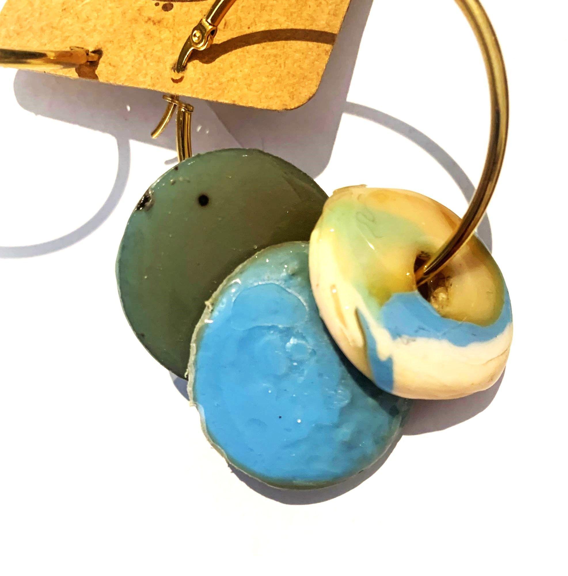AROS DE ARGOLLA CON DIJE DE ARCILLA HECHO A MANO DISEÑO EXCLUSIVO-2