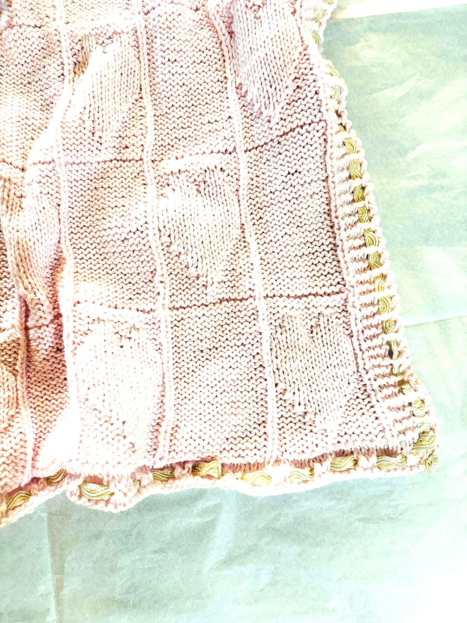 MANTA DE BEBE TEJIDA A MANO DISEÑO EXCLUSIVO-1