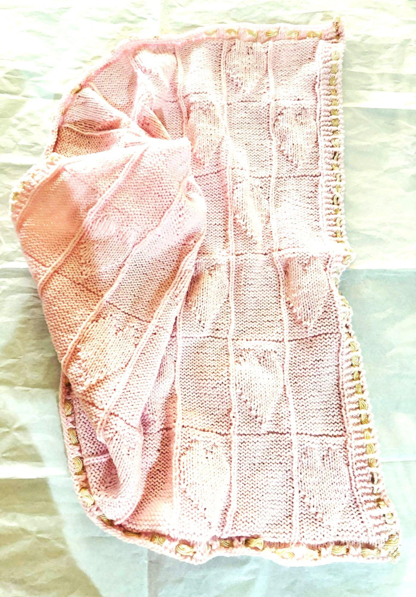MANTA DE BEBE TEJIDA A MANO DISEÑO EXCLUSIVO-2