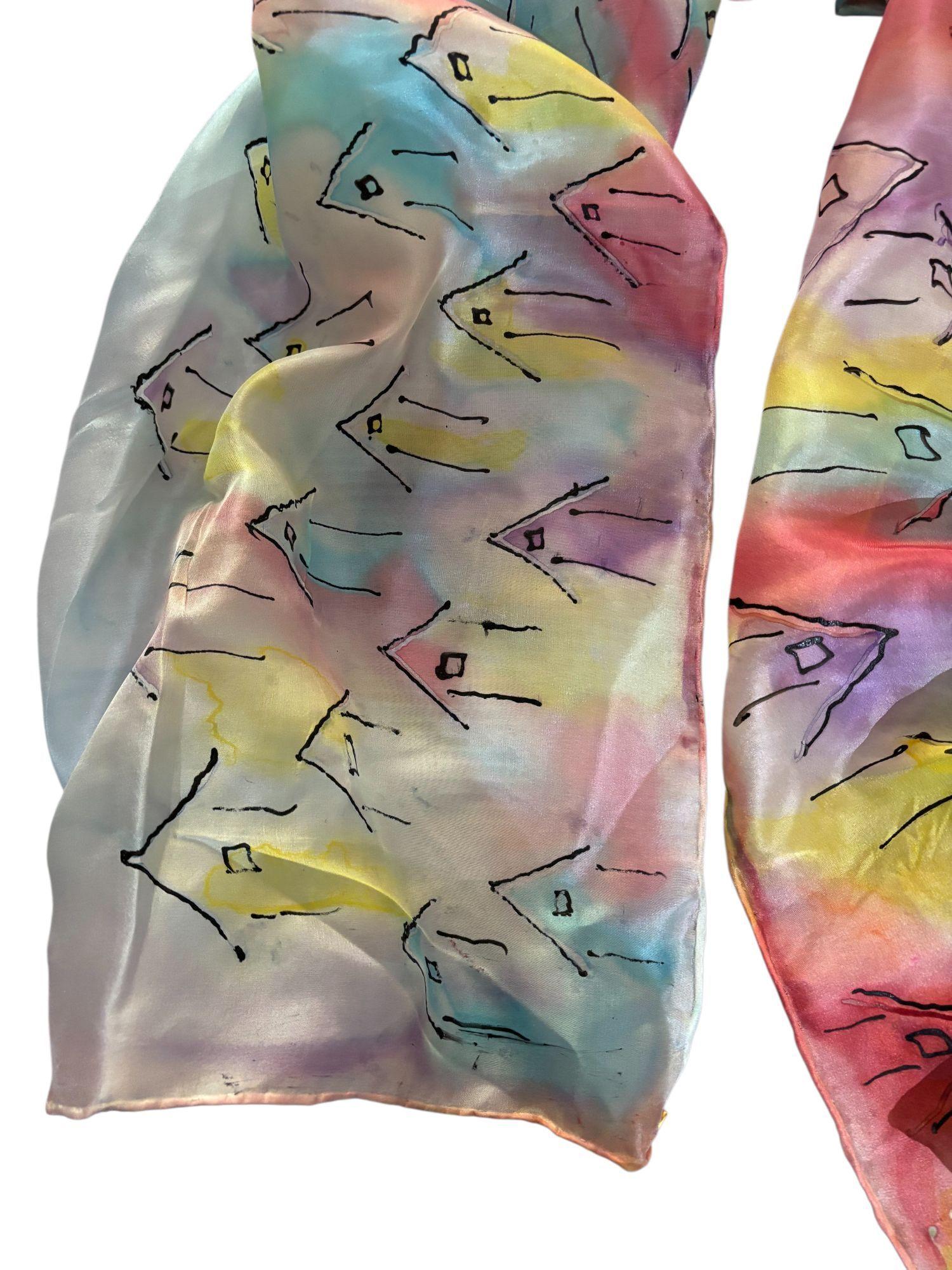 Pañuelo tonos pasteles pintado a mano seda natural diseño exclusivo-2