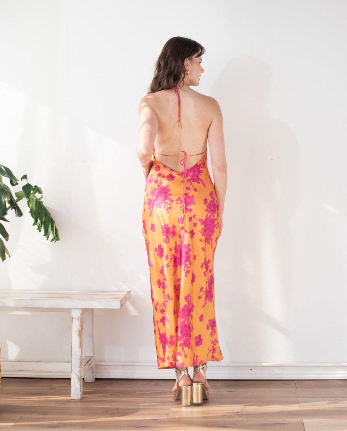 Vestido Largo de Fiesta Marbella Halter Estampado Fondo Naranjo-3