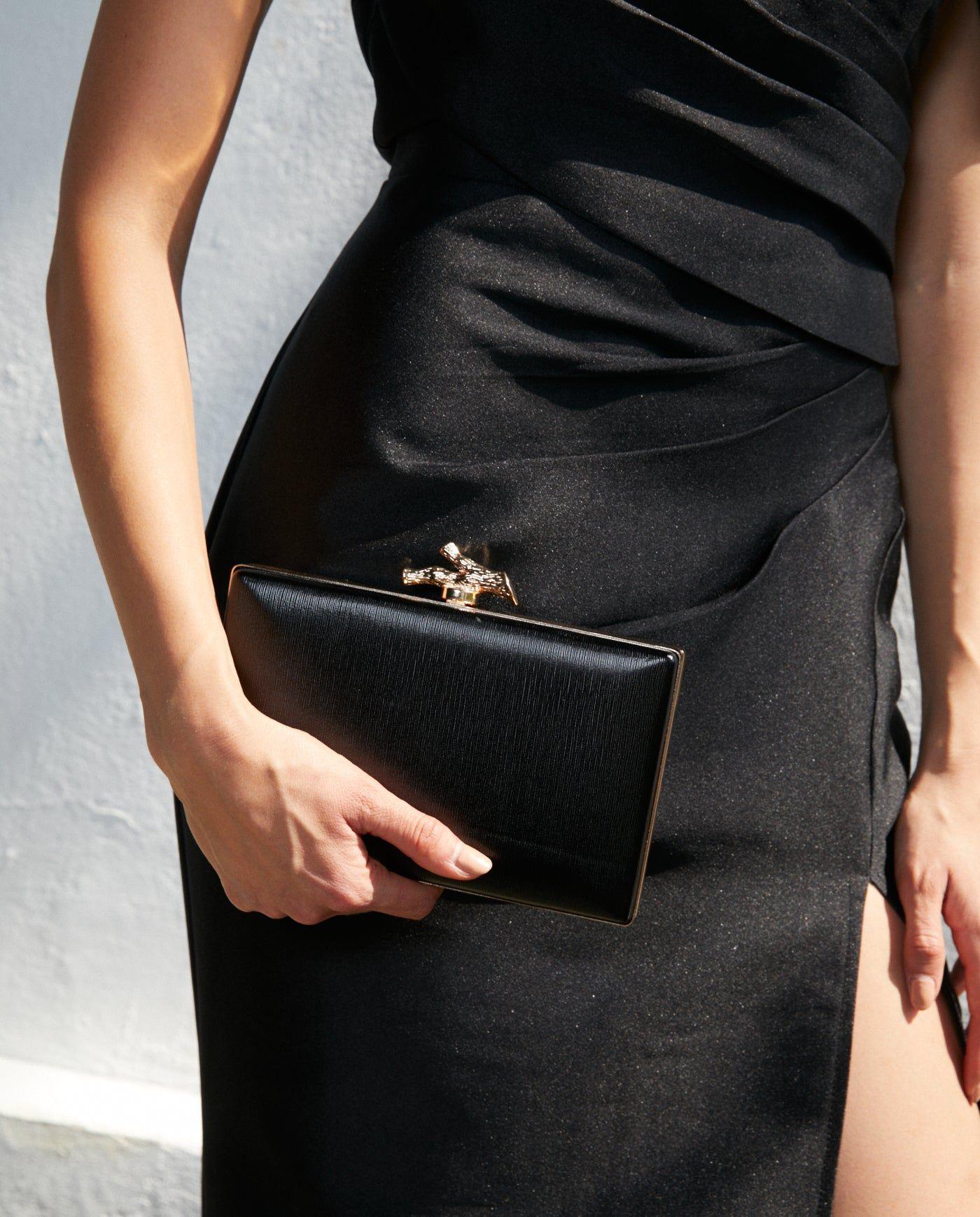 Clutch Amara Flor Negro-3