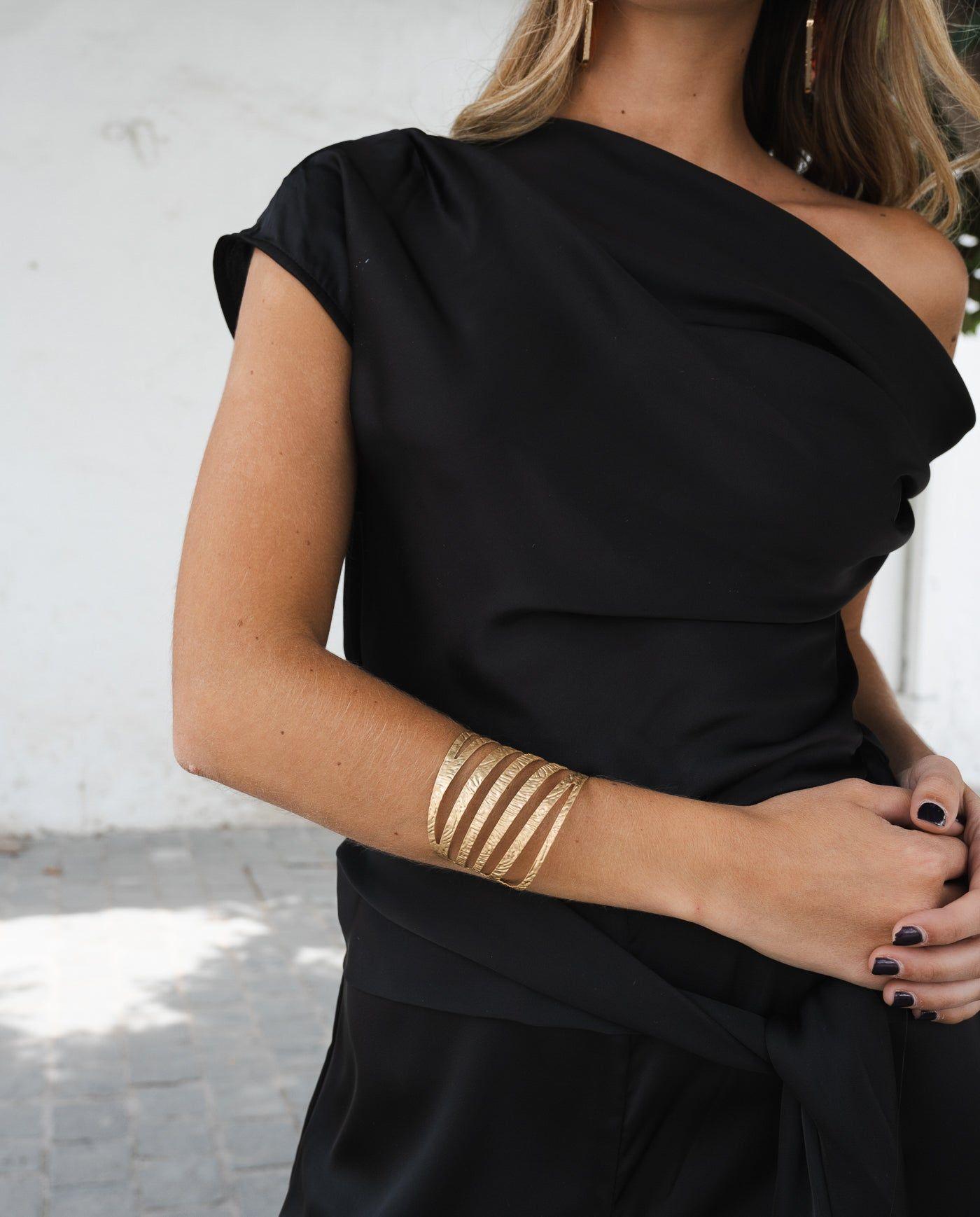 Brazalete Carol Texturado Dorado-2