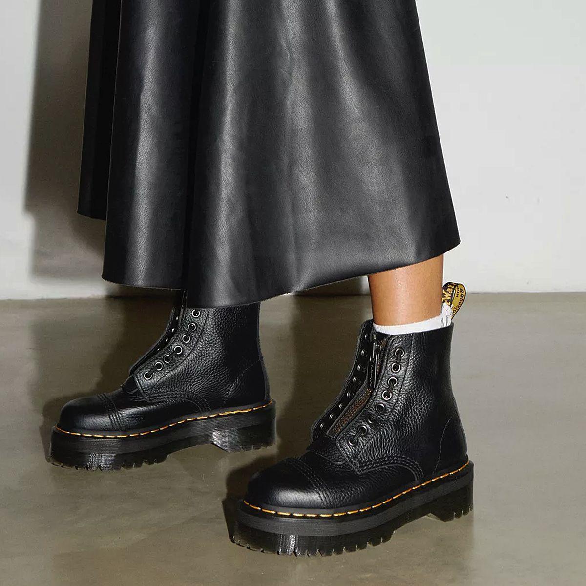 Botín Clásico Con Cierre En Medio Negro-3