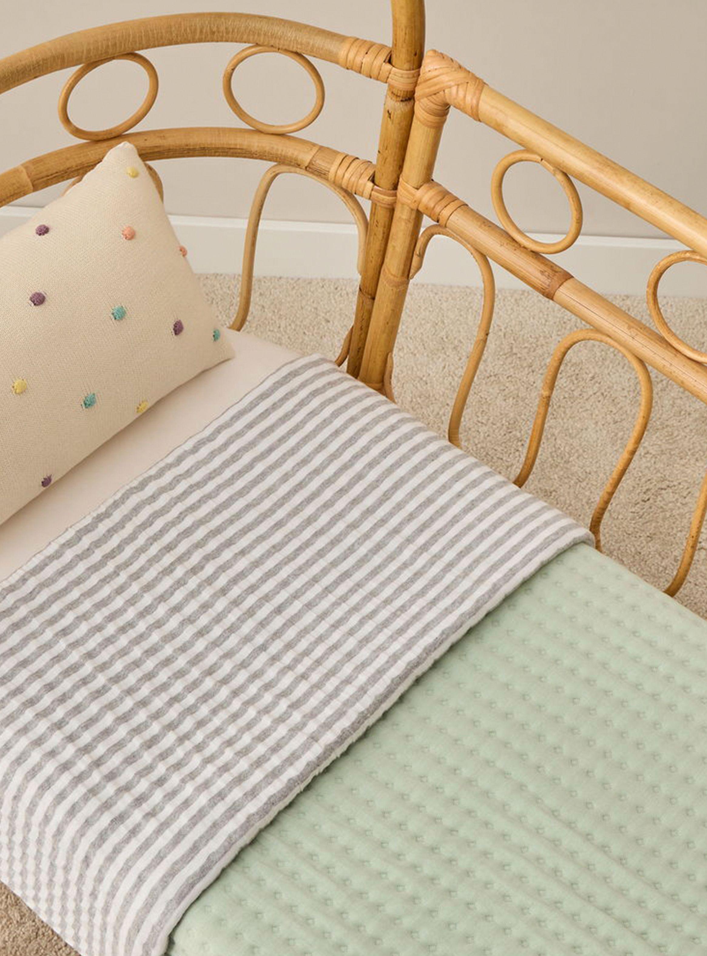 Colcha Lilut 100x120 Verde Claro (Cuna)-3