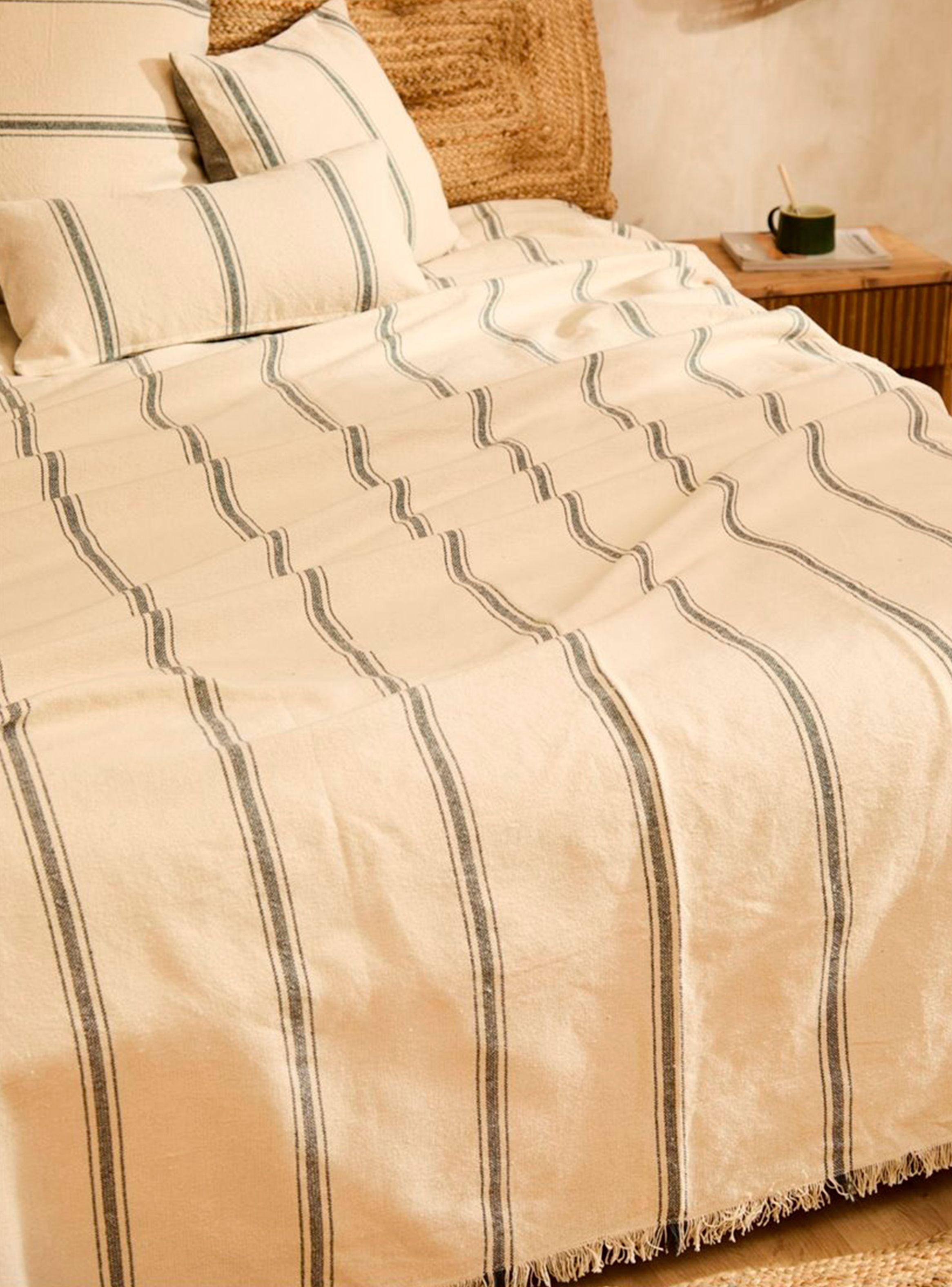 Colcha Bari Gris Oscuro 180x260 (Cama 1 o 1 1/2 Plazas)-5