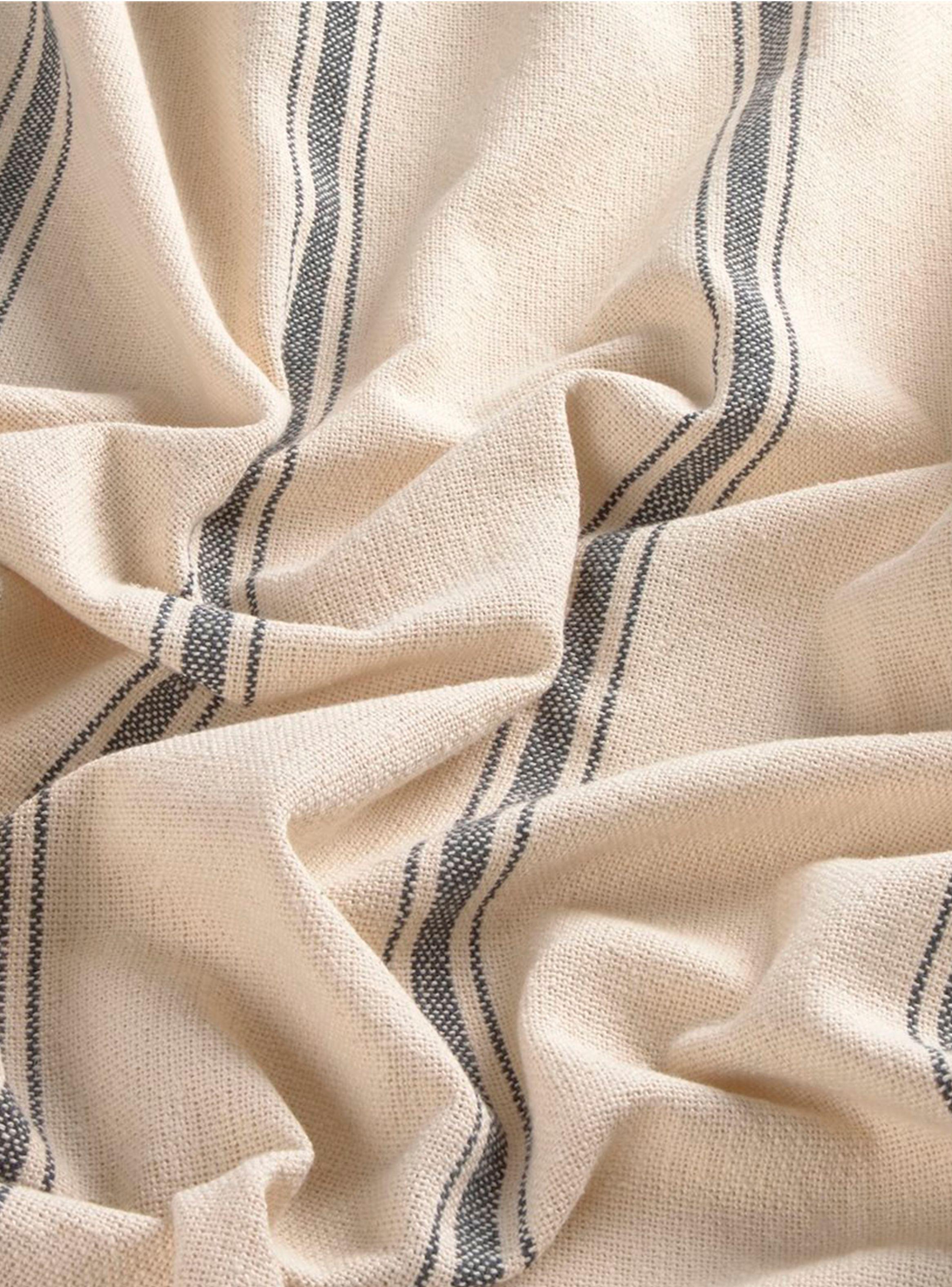 Colcha Bari Gris Oscuro 240x260 (cama 2 plazas o Queen)-2