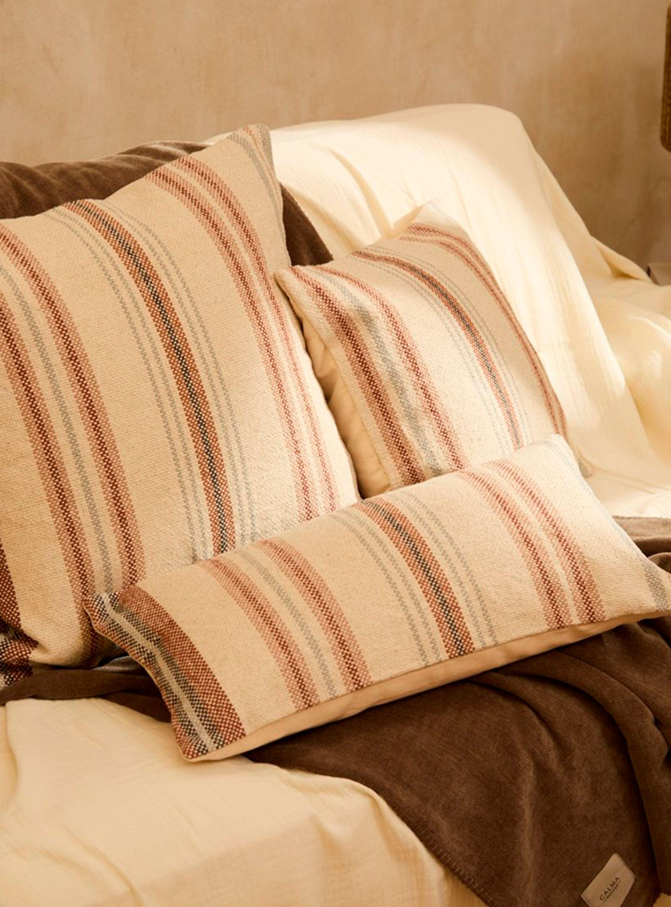 Funda Cojín Perú 30x60 Tierra-4