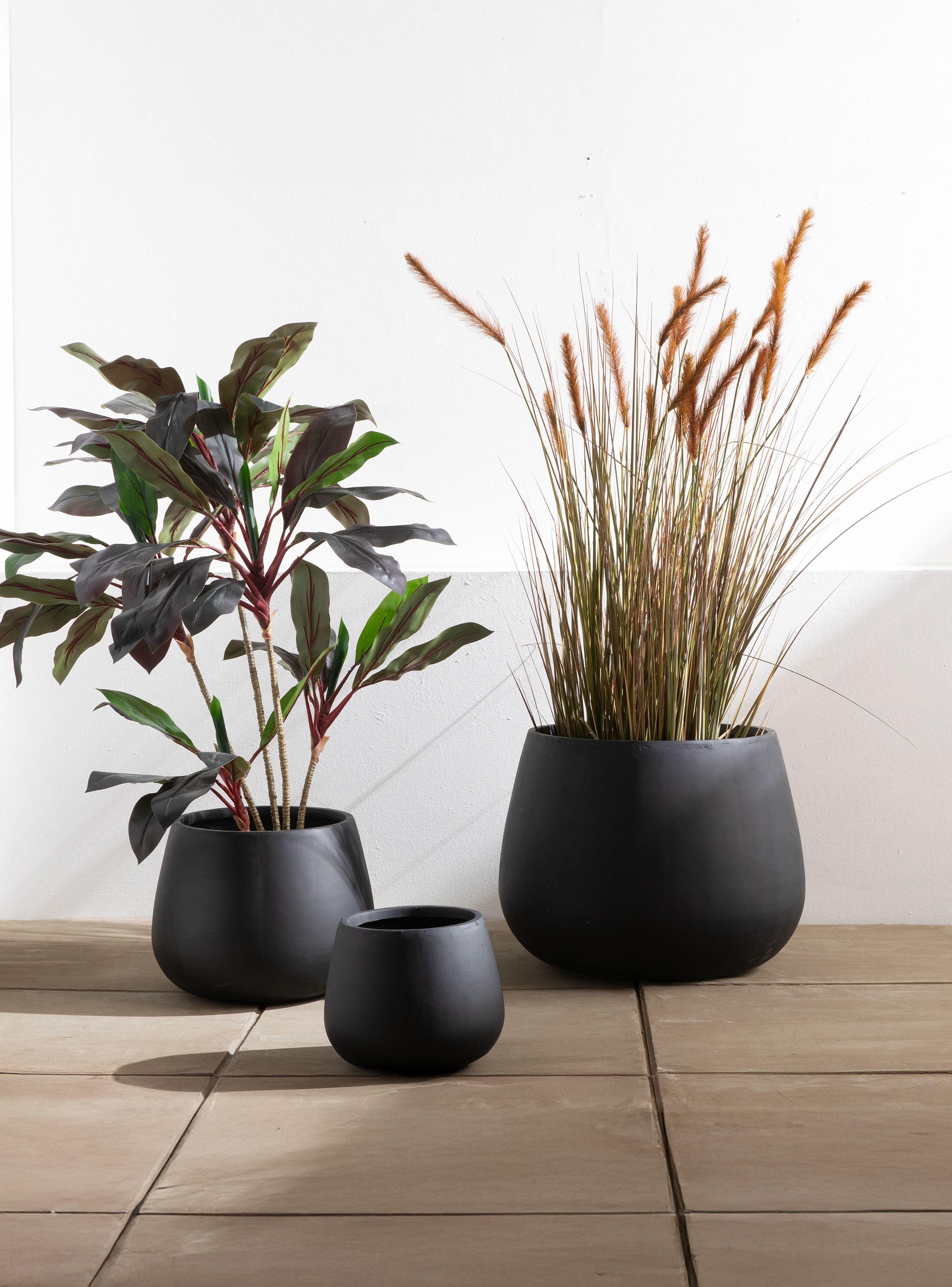 Macetero Aysen 25 Negro-1