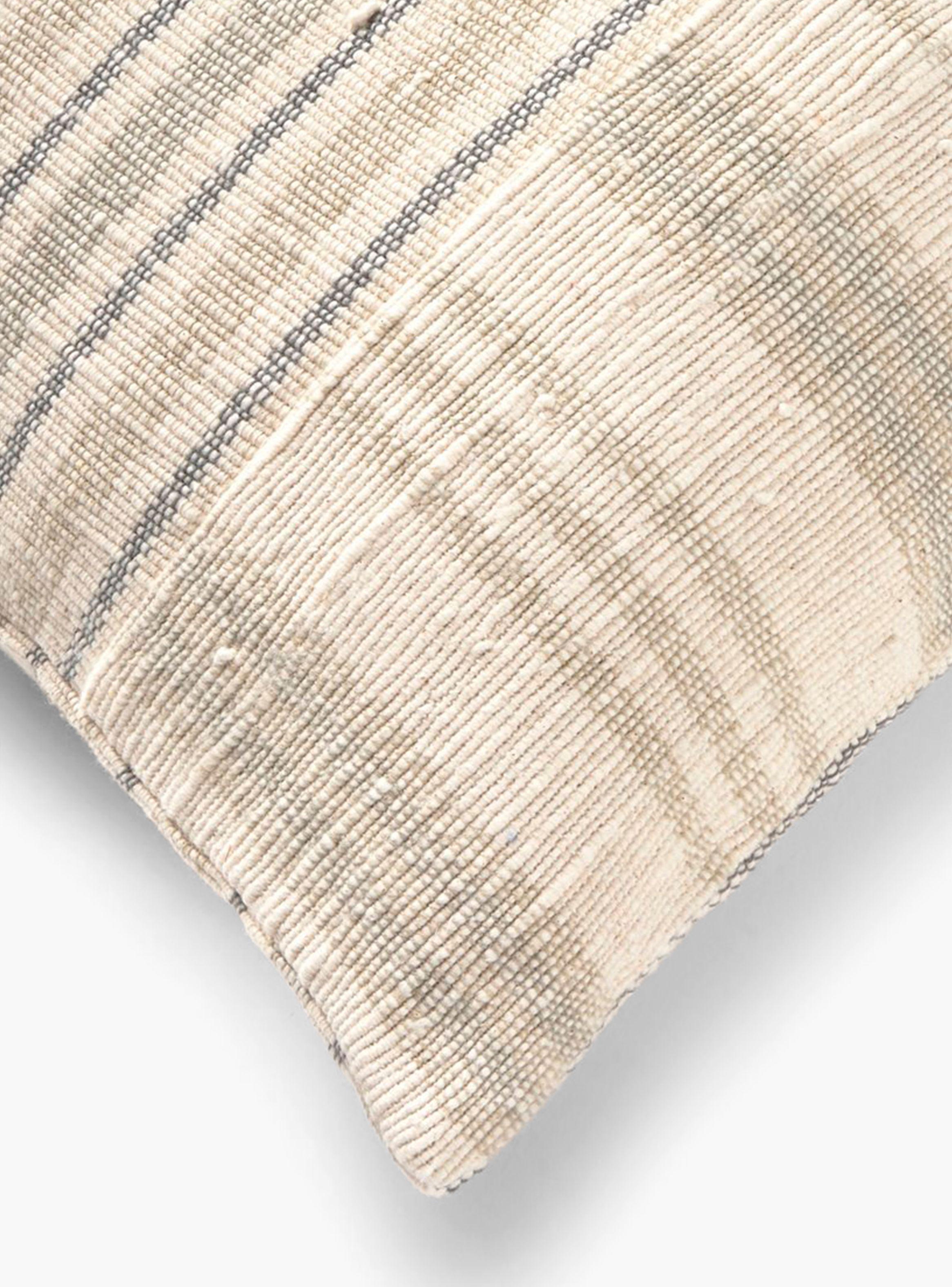 Funda Cojín Bacoli 30x60-2