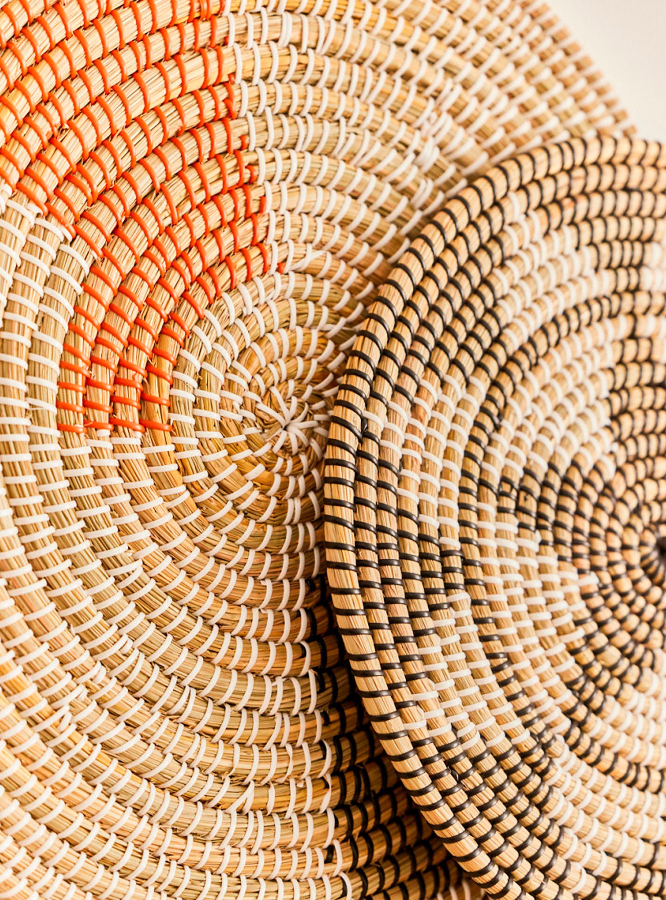 Plato Decorativo Pared Amiyab Multicolor 50D-2