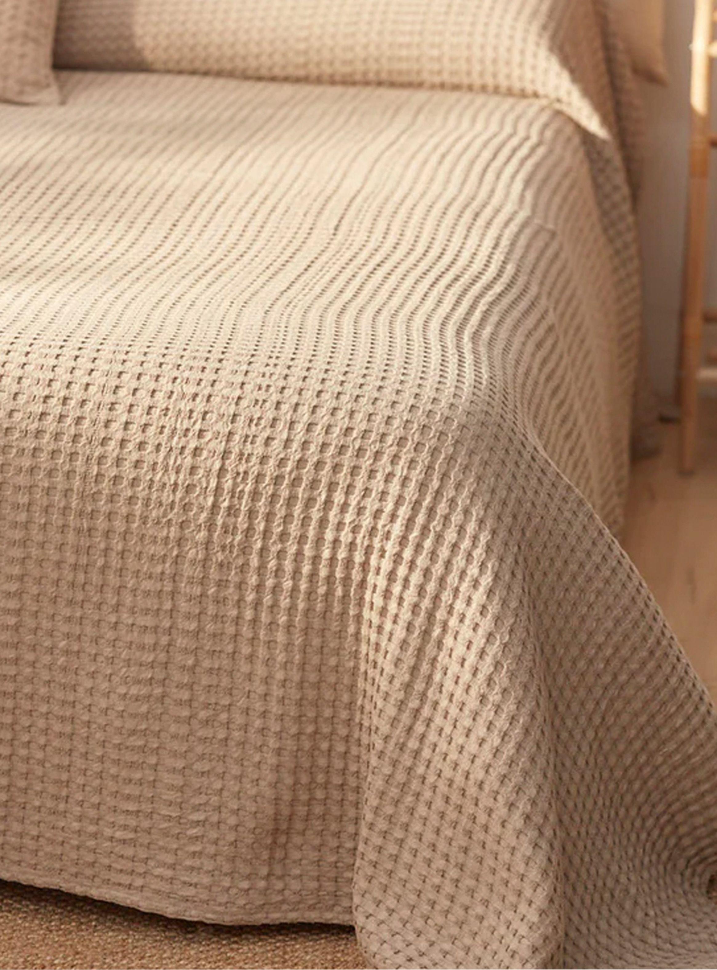 Cubrecama Ola 240x260 Beige (Cama 2 Plazas o Queen)-2