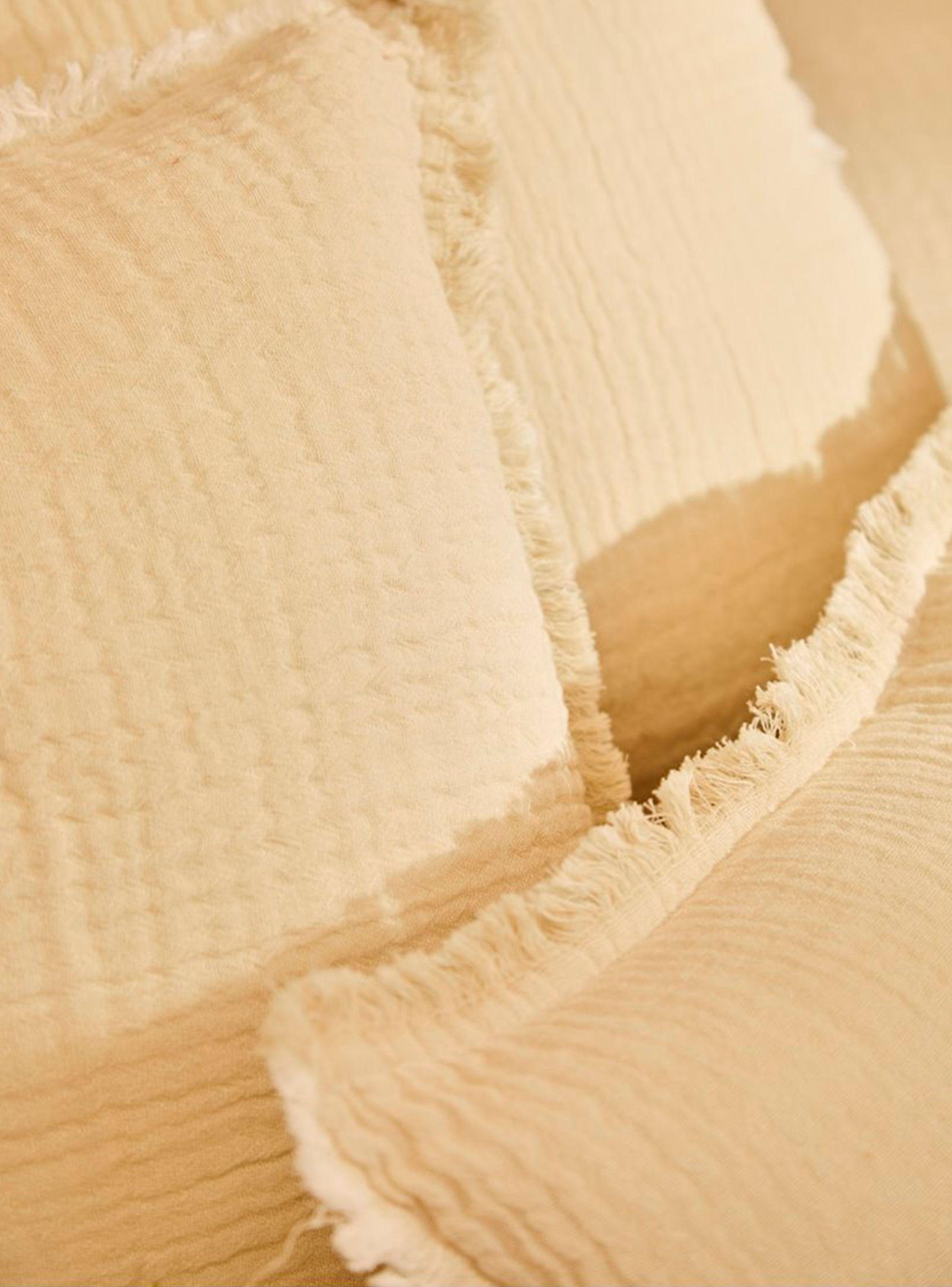 Funda Cojín Layer2 Crudo 60x60-3