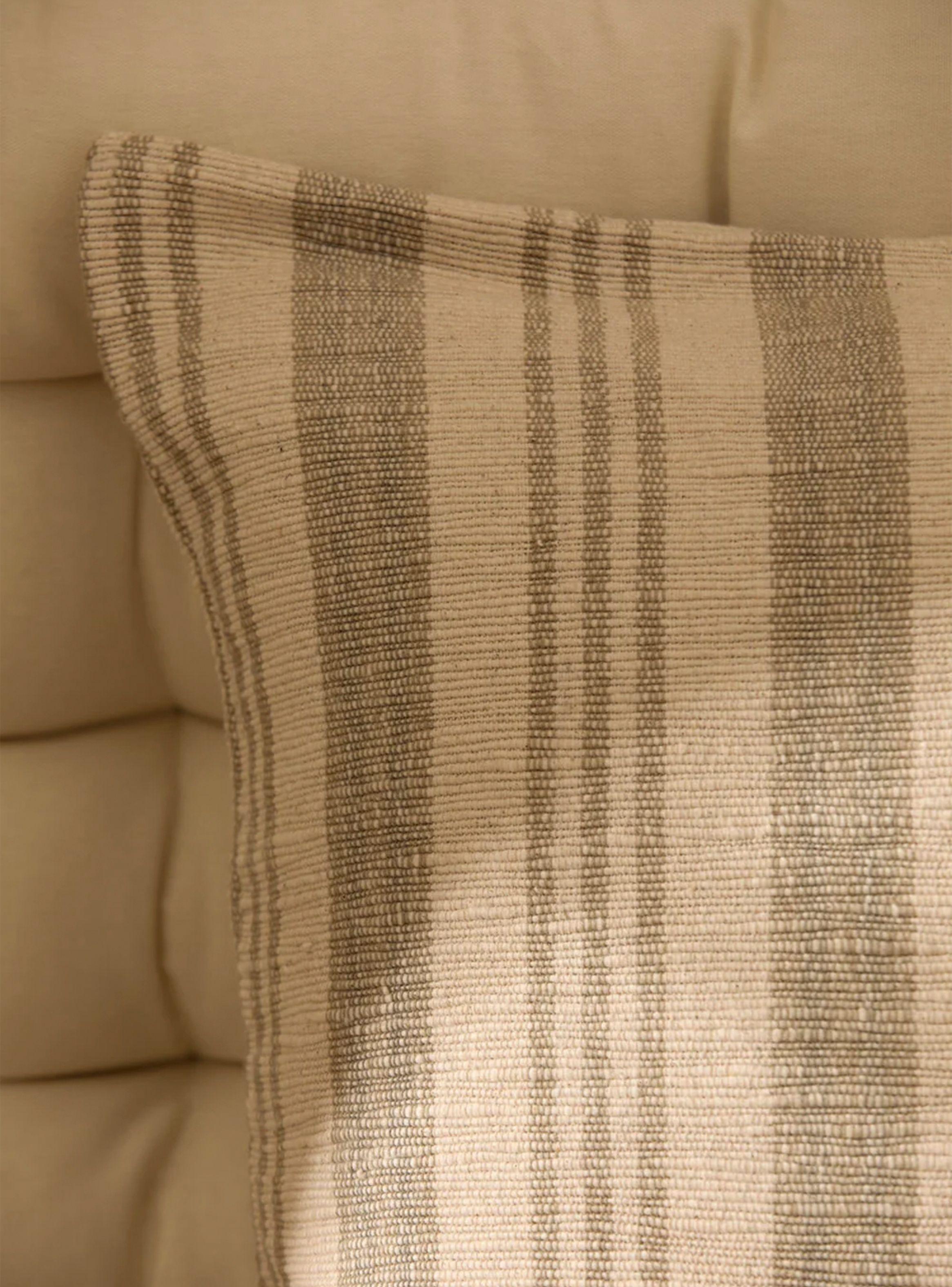 Funda Cojín Bacoli 45x45 Gris-4