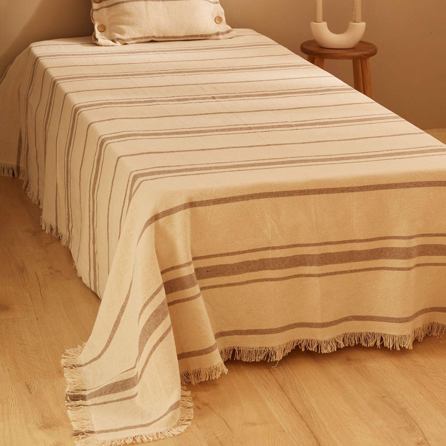 Cubrecama Sorento 180x260 (Cama 1 o 1 1/2 Plazas)-1