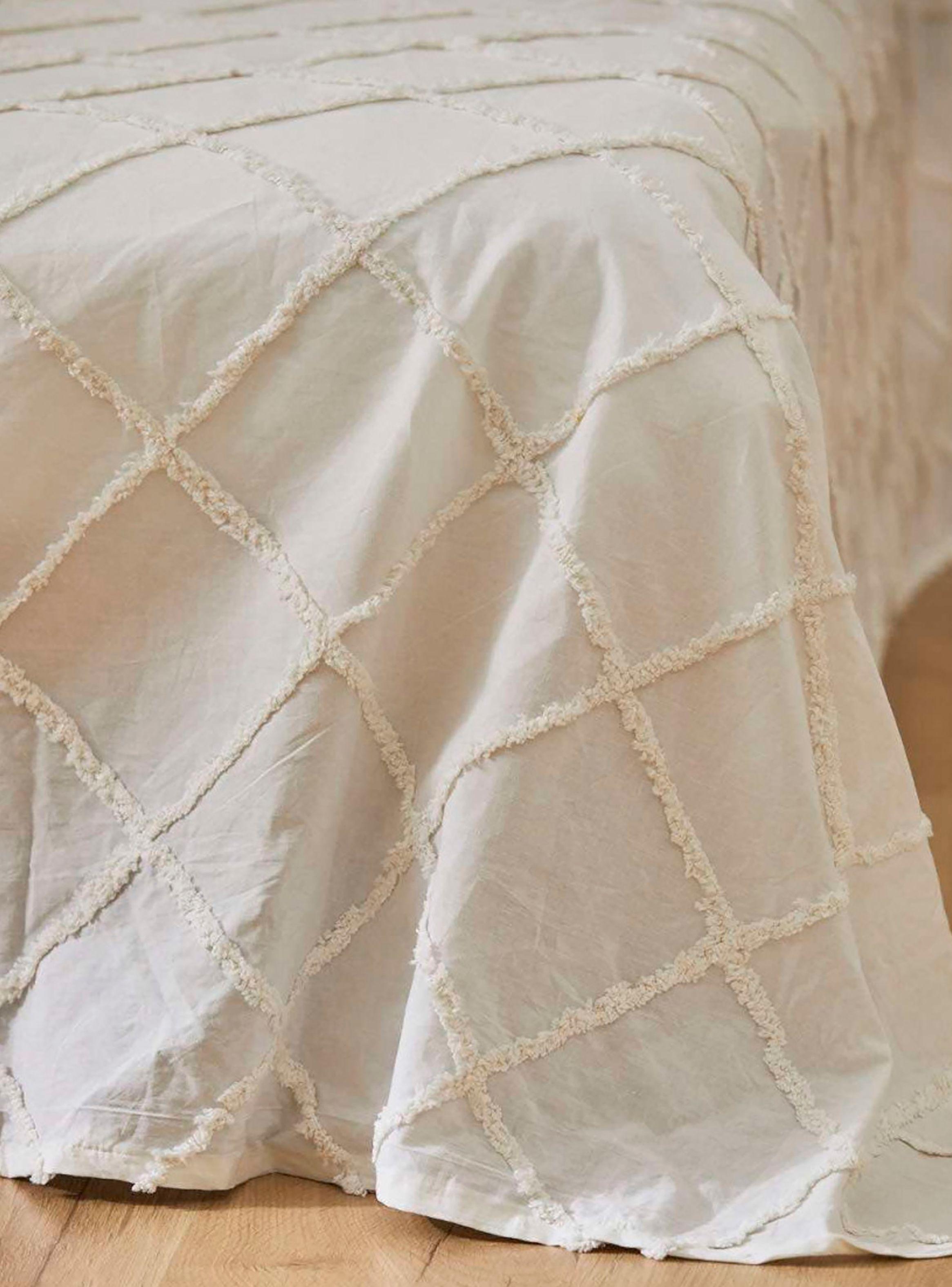 Cubrecama Royal2 270x280 Blanco  (cama King o Superking)-3