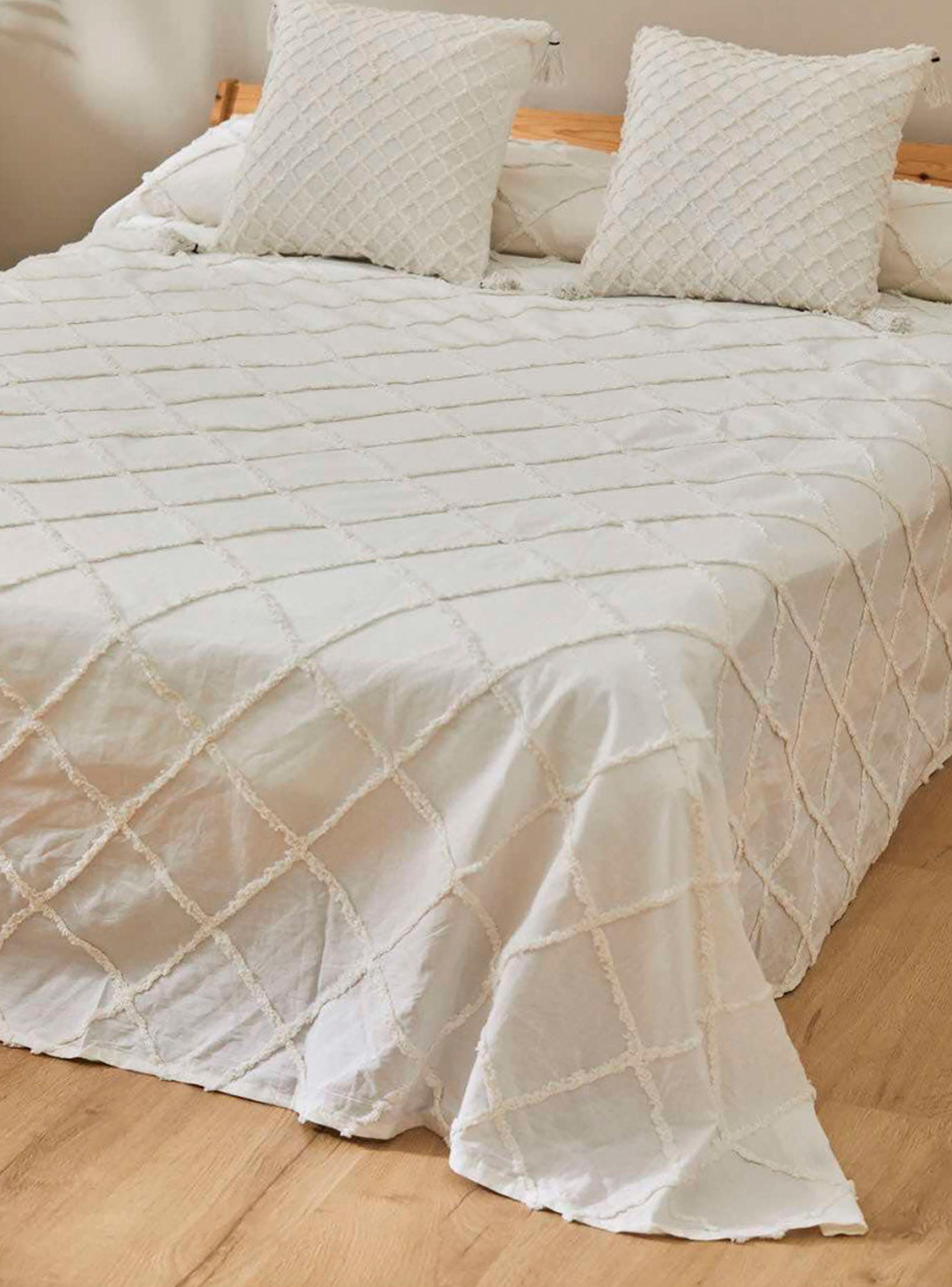 Cubrecama Royal2 270x280 Blanco  (cama King o Superking)-4