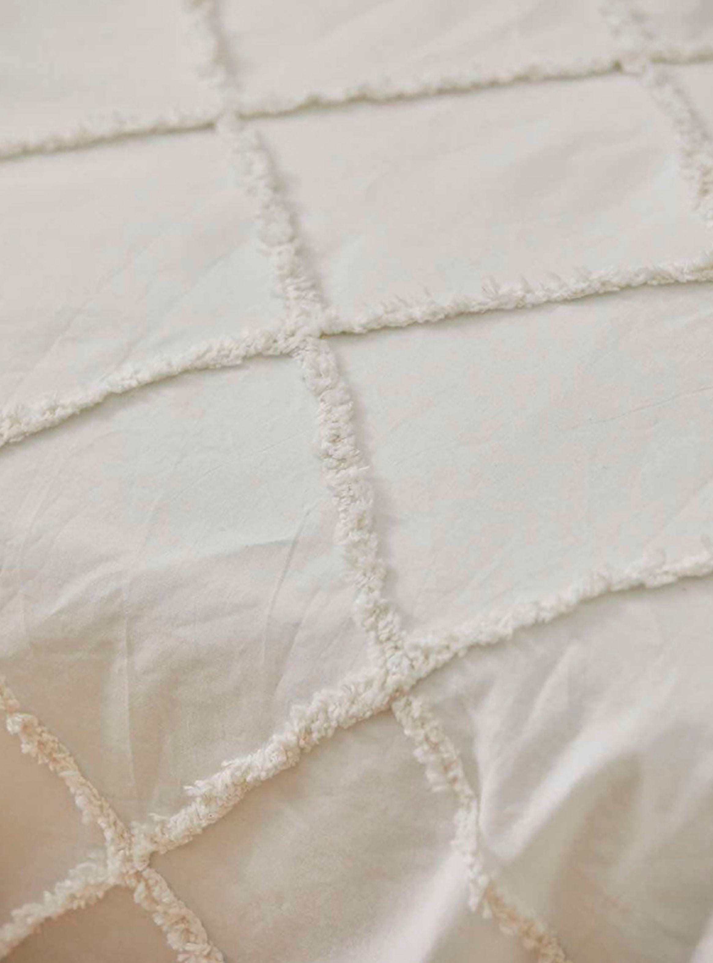 Colcha Royal2 Blanco 240x260 (cama 2 plazas o Queen)-2