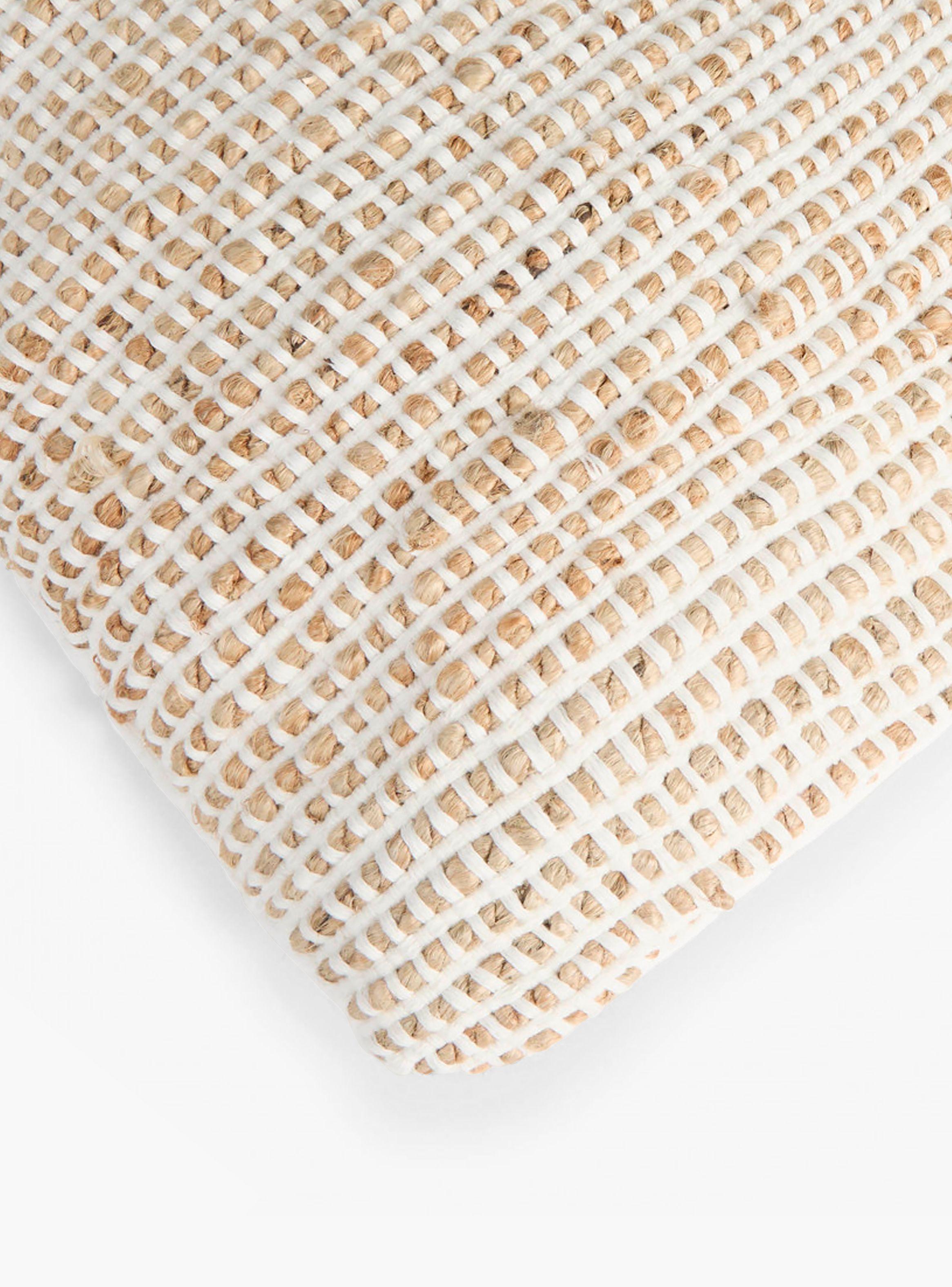 Funda Cojín West 30x60 Blanco-2