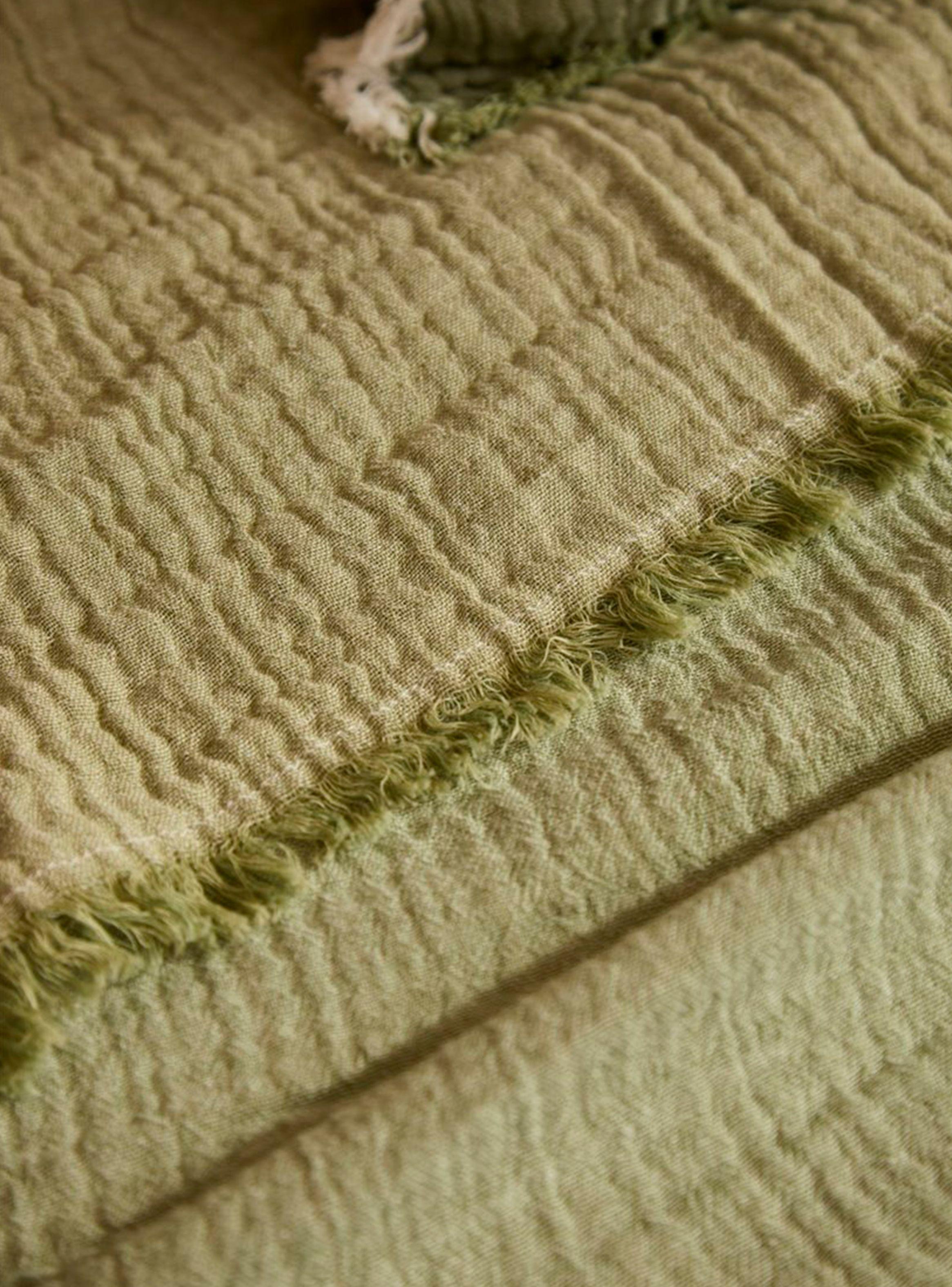 Colcha Layer2 Verde 240x260 (cama 2 plazas o Queen)-3