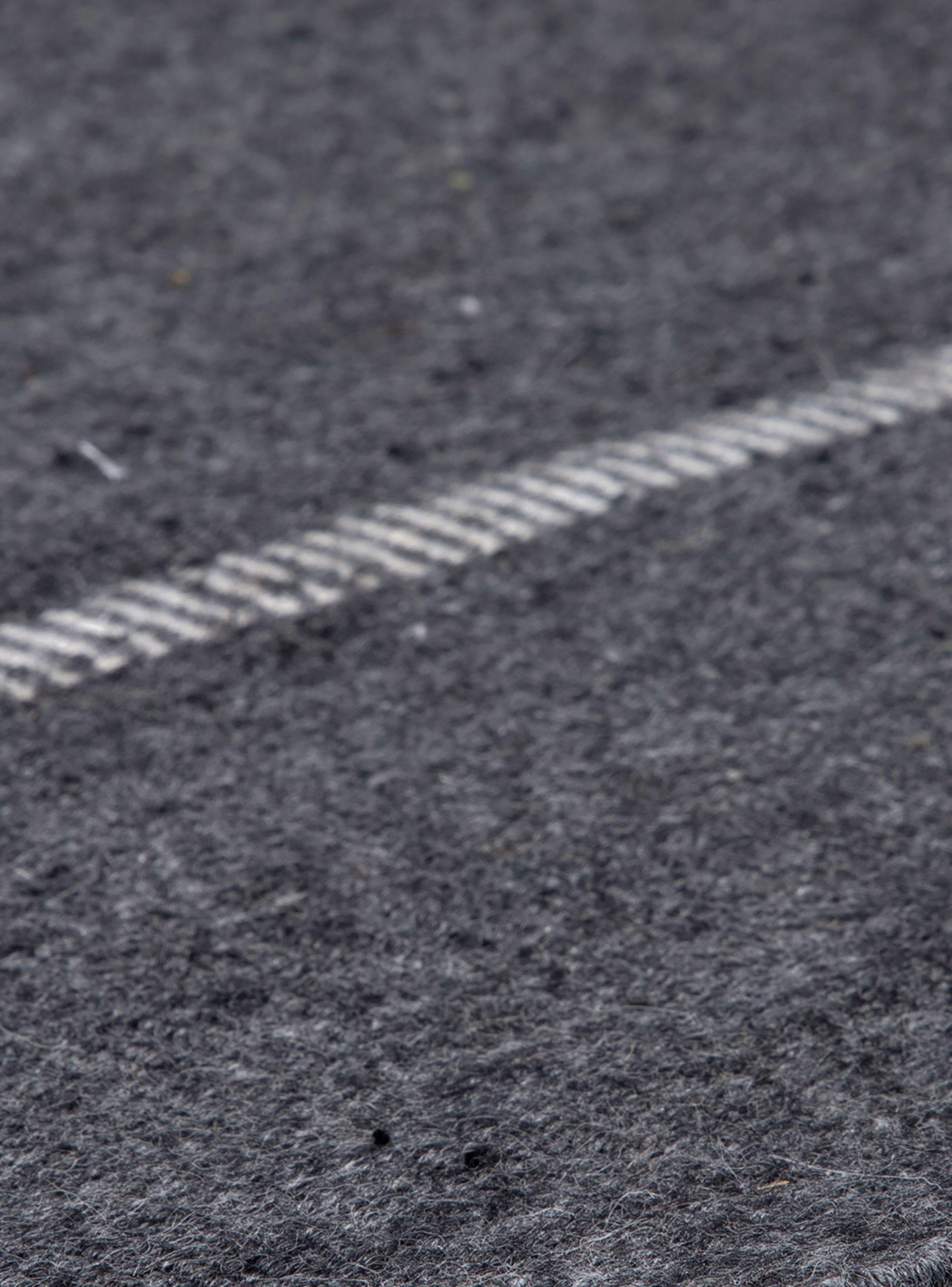 Alfombra Aconcagua 200x300 Gris Oscuro-3
