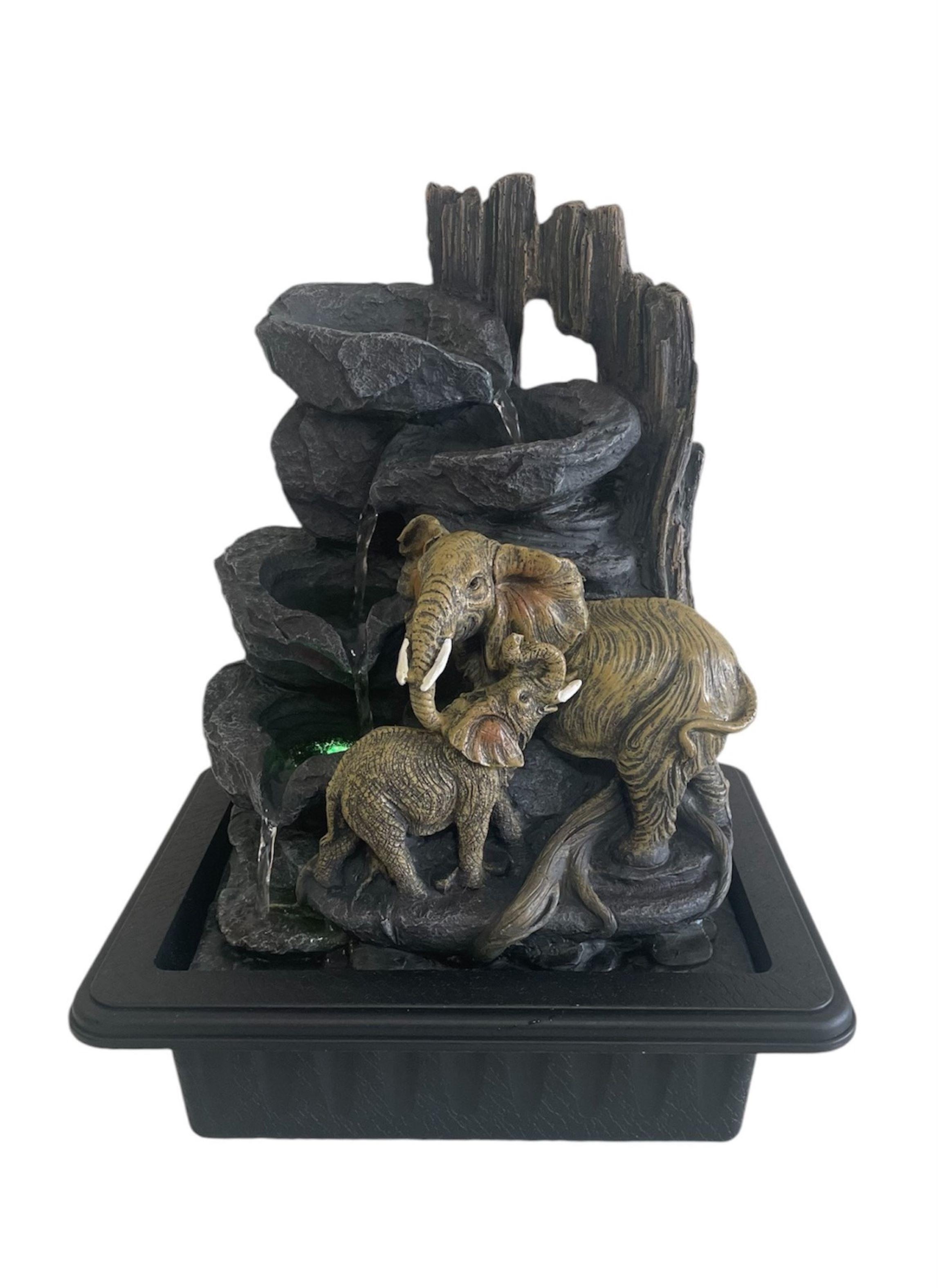 Cascada Fuente De Agua Elefantes Con Luz Decorativa 40 cms-0