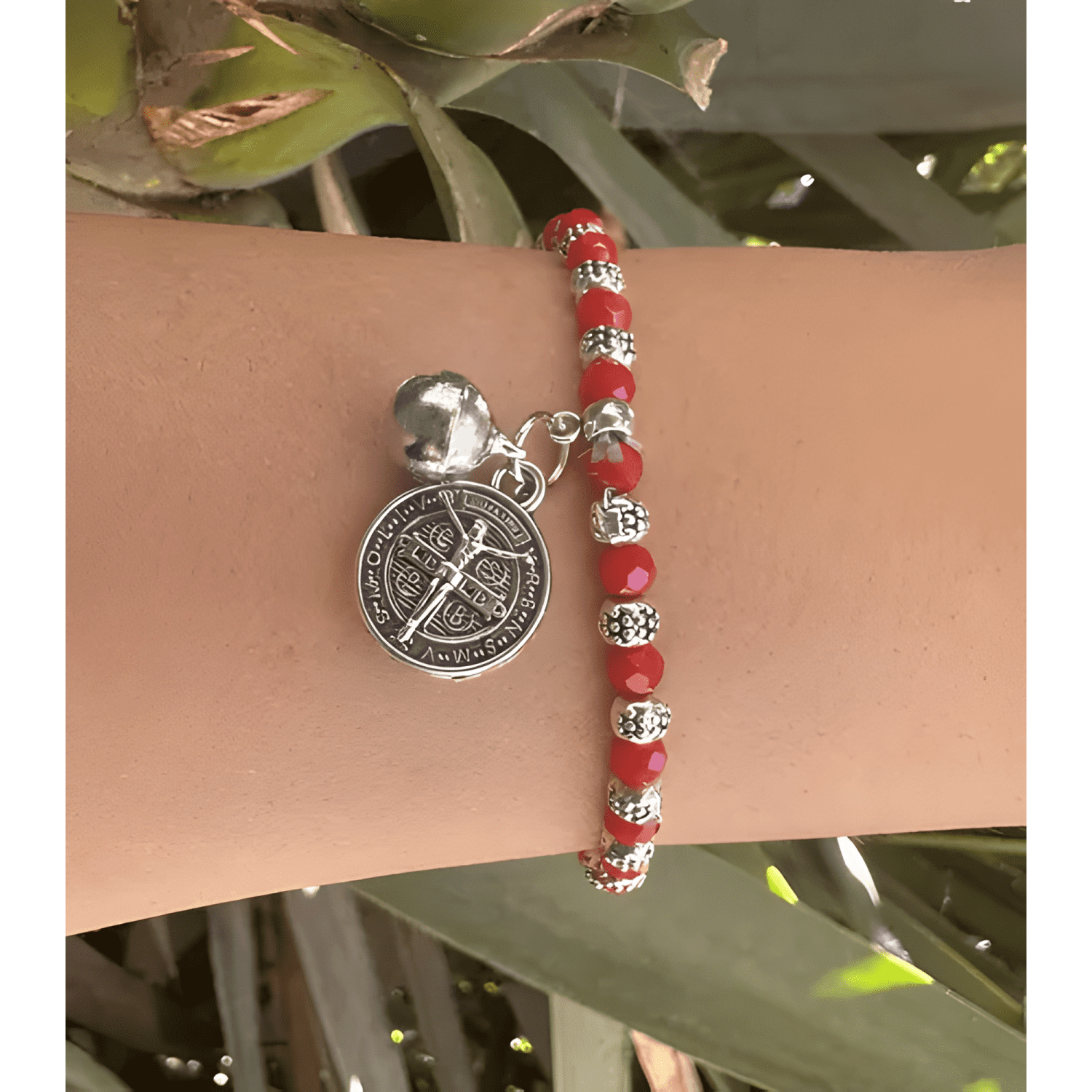 Pulsera san benito dos caras cristales rojos protección-2