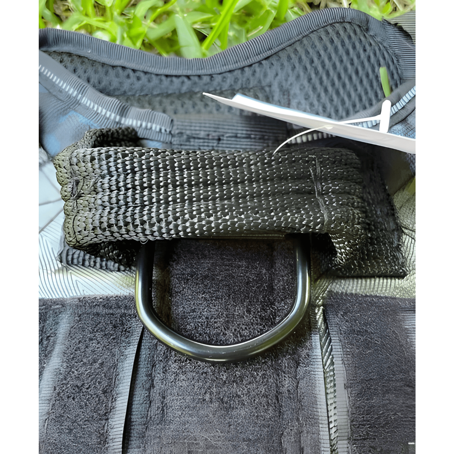 Arnés táctico ajustable pixelado para perros anti tirones-3