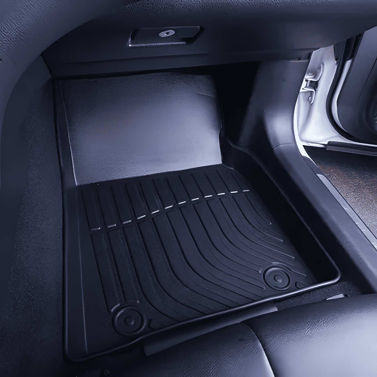 Piso Calce Perfecto Para Mitsubishi Montero Sport 2017-2025-3