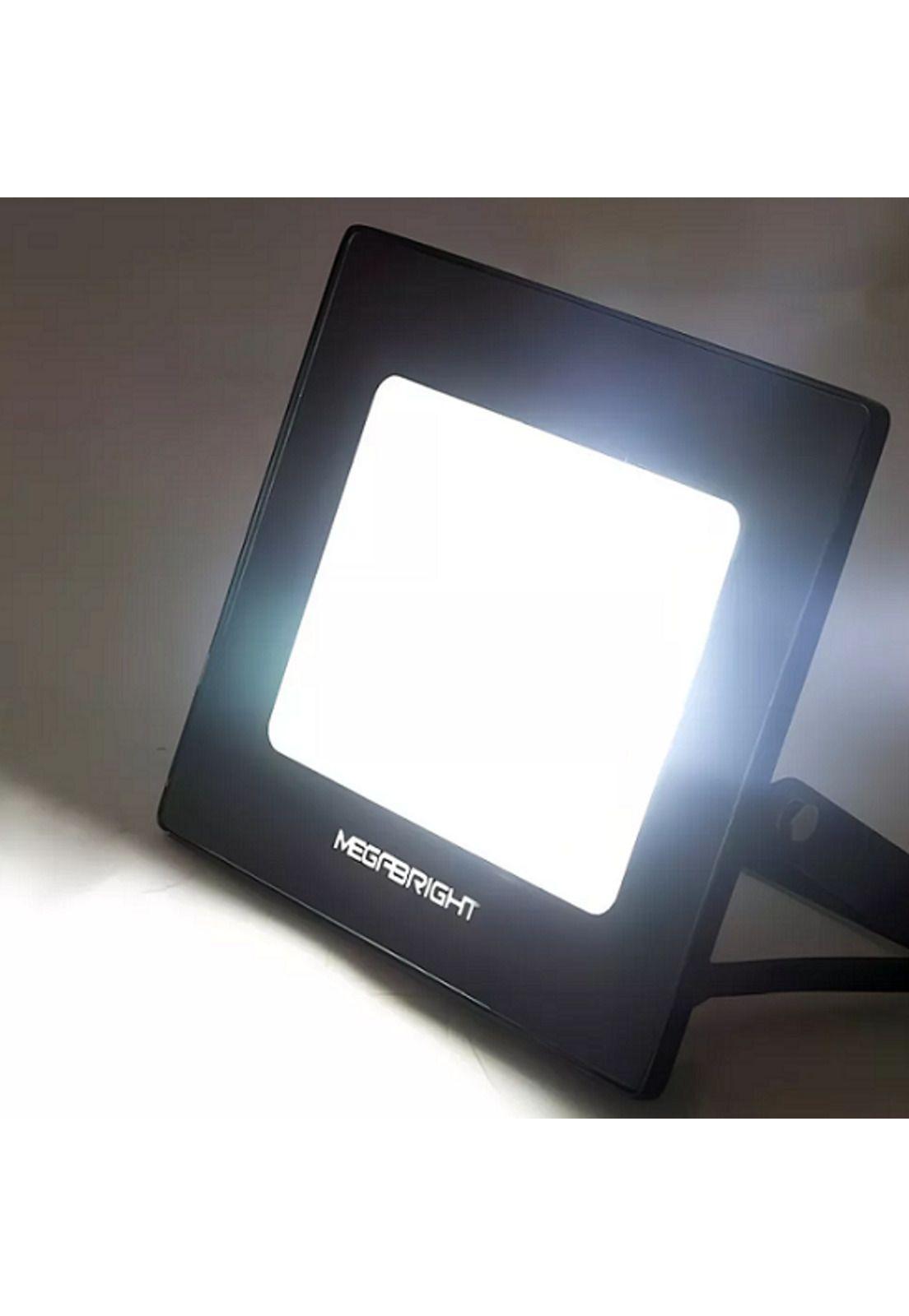 Foco Proyector LED Telco Flat 50W Megabright Negro Blanco Frío-2