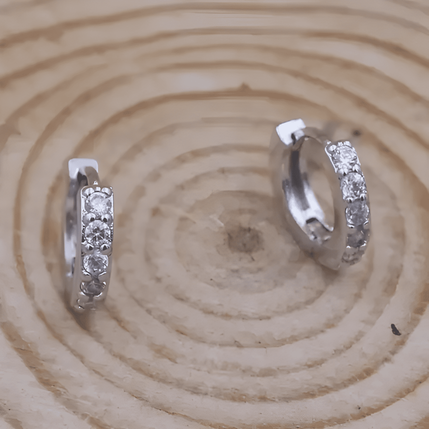 Aros Argollas Huggie 12mm Plateado-2