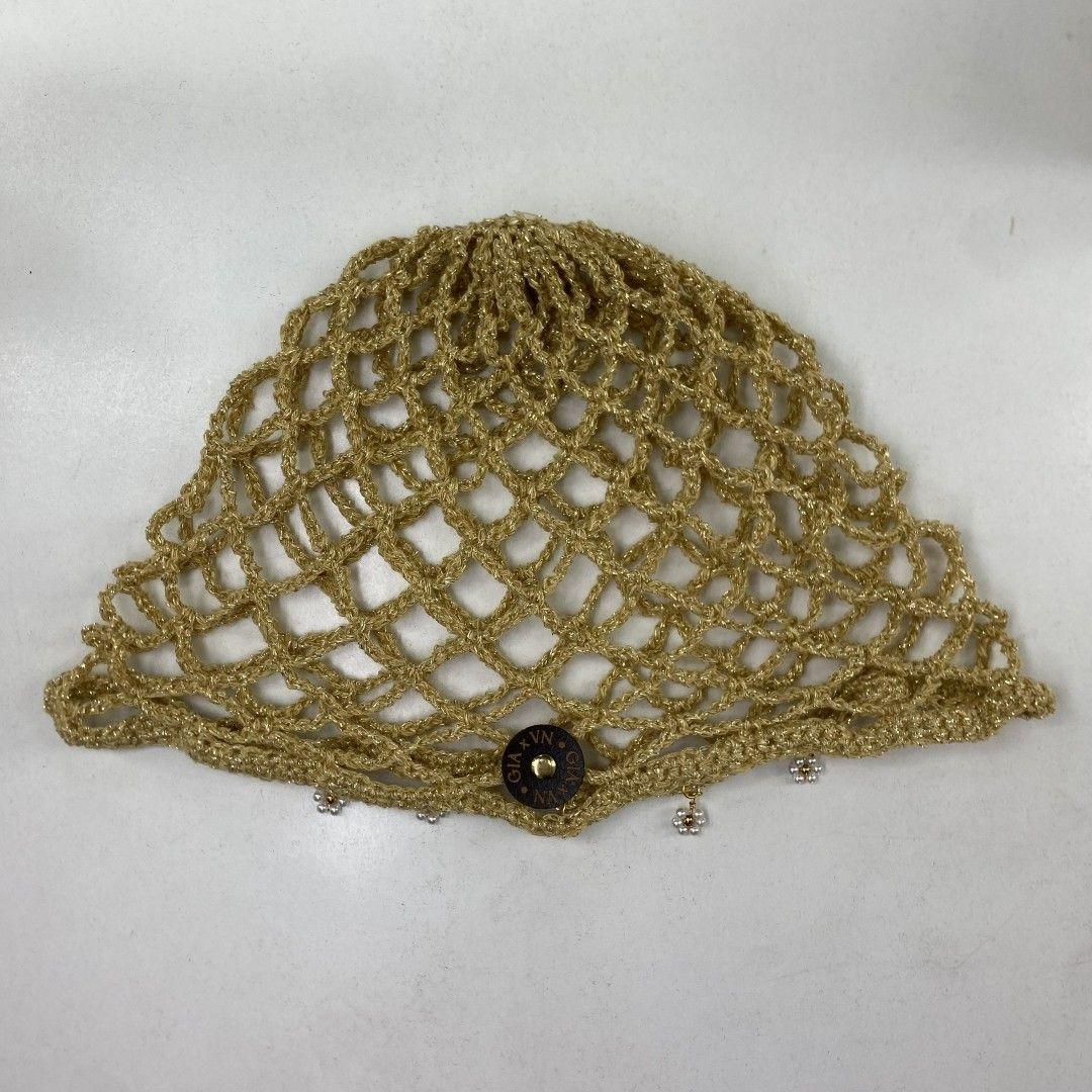 Mesh Hat Casquete Crochet modelo Cuadros color Miel con Aplicaciones-2