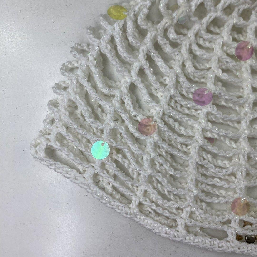 Mesh Hat Casquete Crochet modelo Red color Blanco con Lentejuelas Grandes Tornasol-1