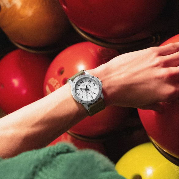 Reloj Casio MTP-VD300-3B Hombre - Análogo-3