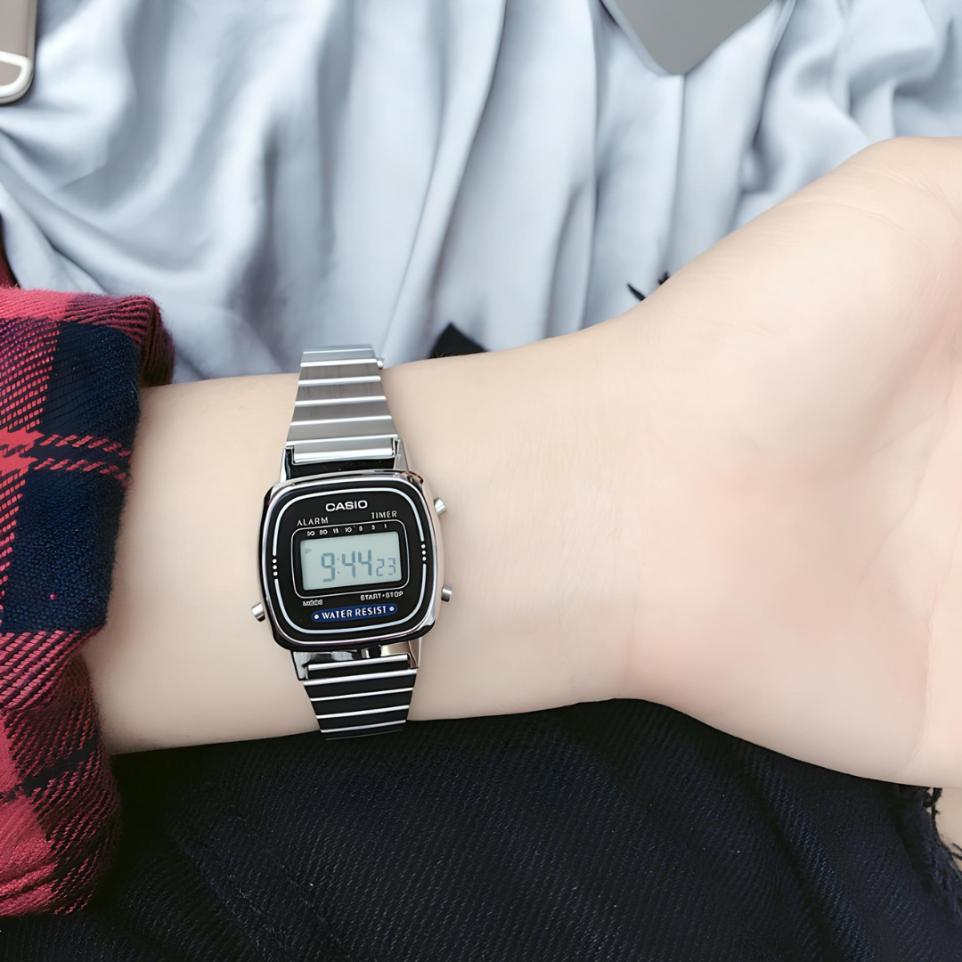 Reloj Casio LA-670WA-1 Mujer - Digital-4