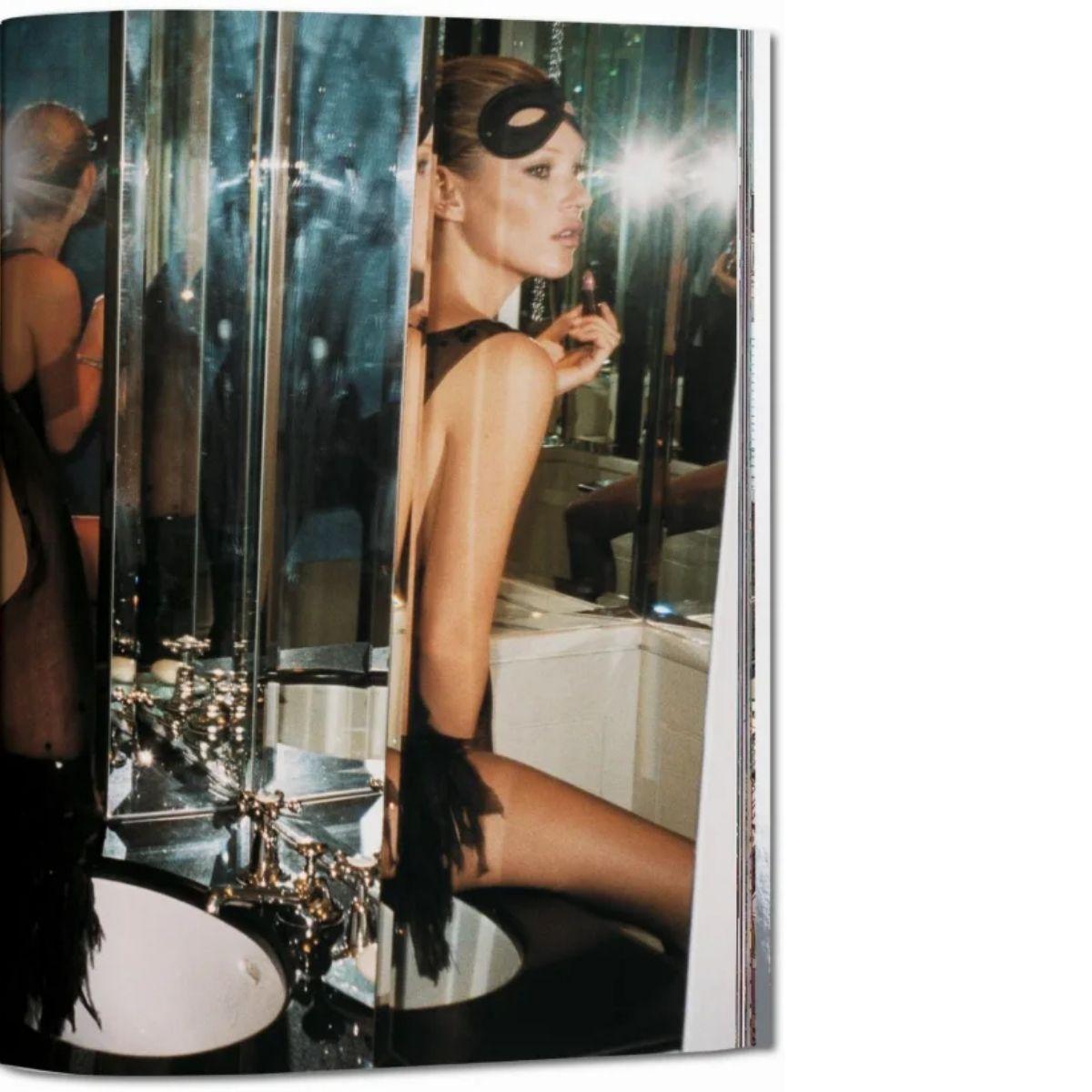 Kate Moss by Mario Testino-4