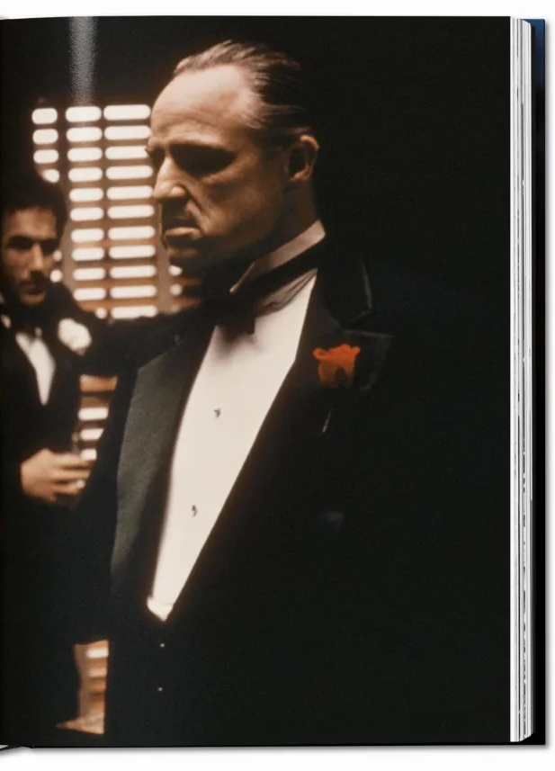 40 - Steve Schapiro. The Godfather Family Album-2