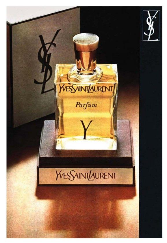 Pequeño Libro De Yves Saint Laurent-4