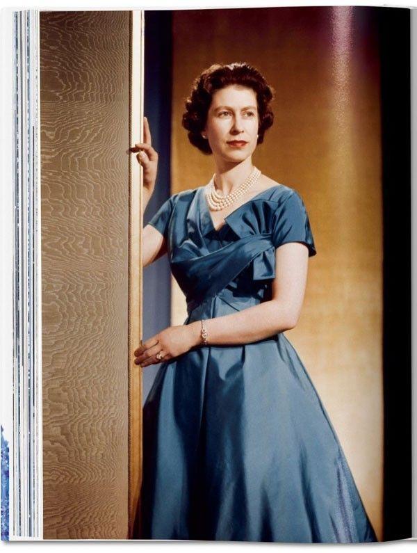 Her Majesty. A Photographic History 1926today.-7