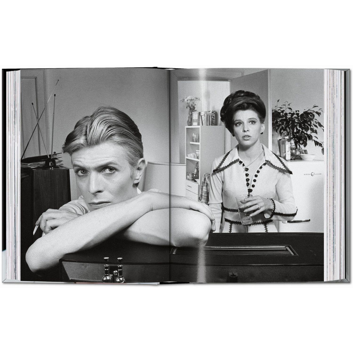 David Bowie. The man who fell to earth. 40th ed.-3