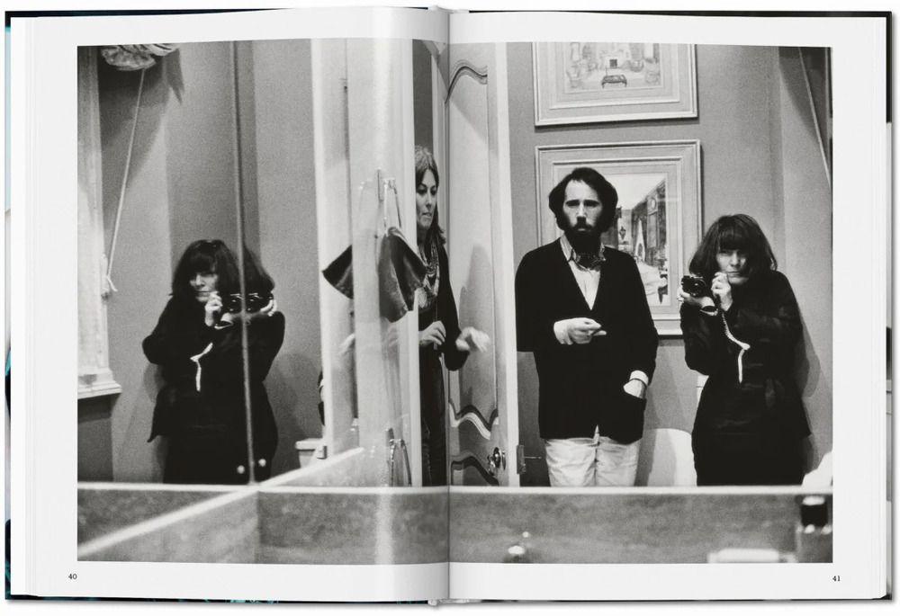 Po - Helmut Newton & Alice Springs. Us And Them - Int-2