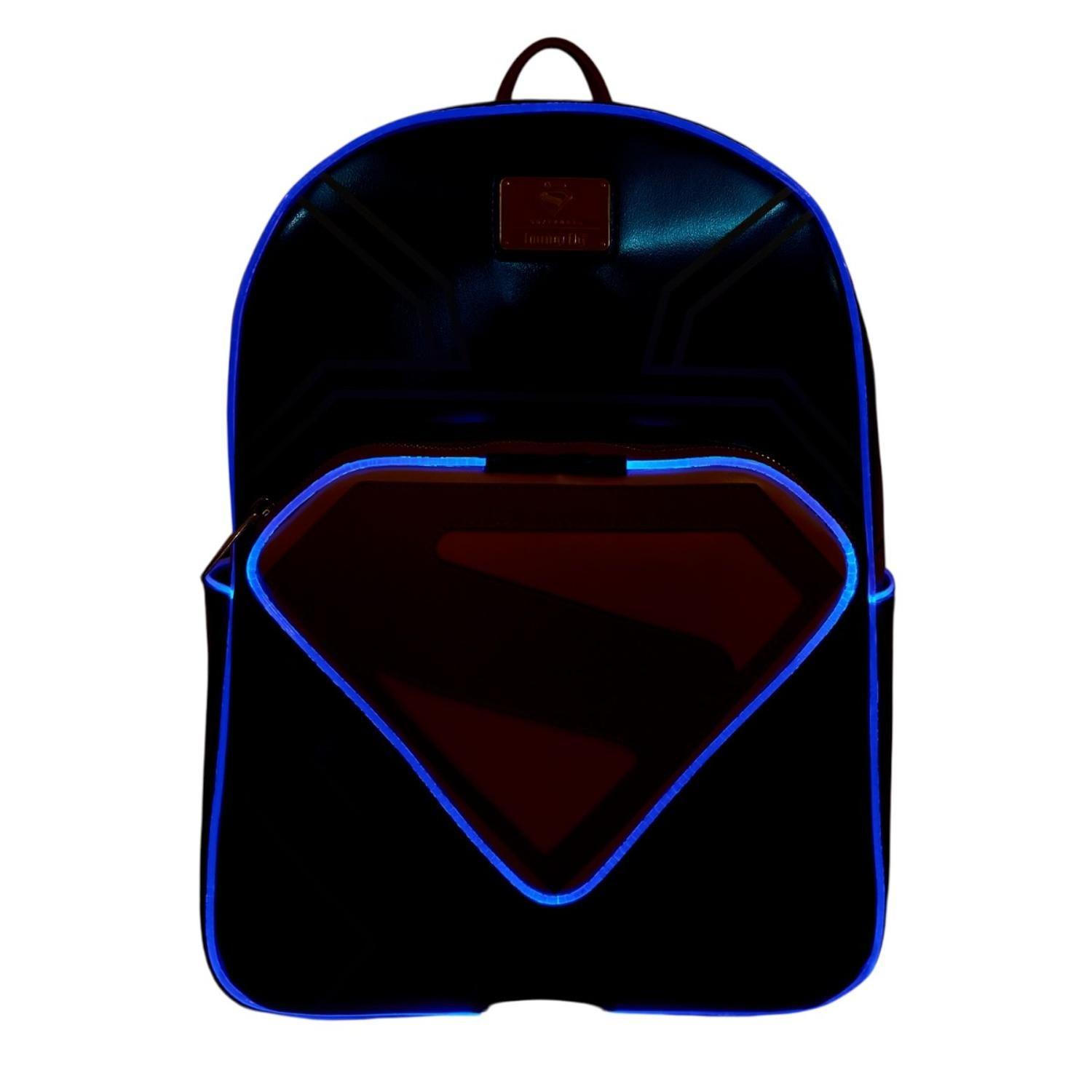 Mochila Loungefly Hombre Superman Light Up DC Comics-2