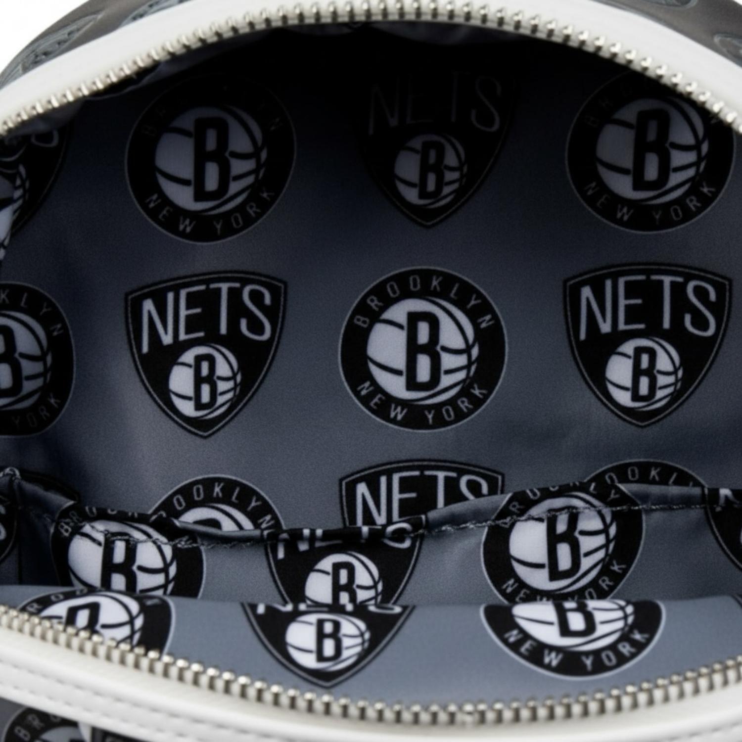 Mochila Loungefly Hombre NBA Brooklyn Nets Logo-3