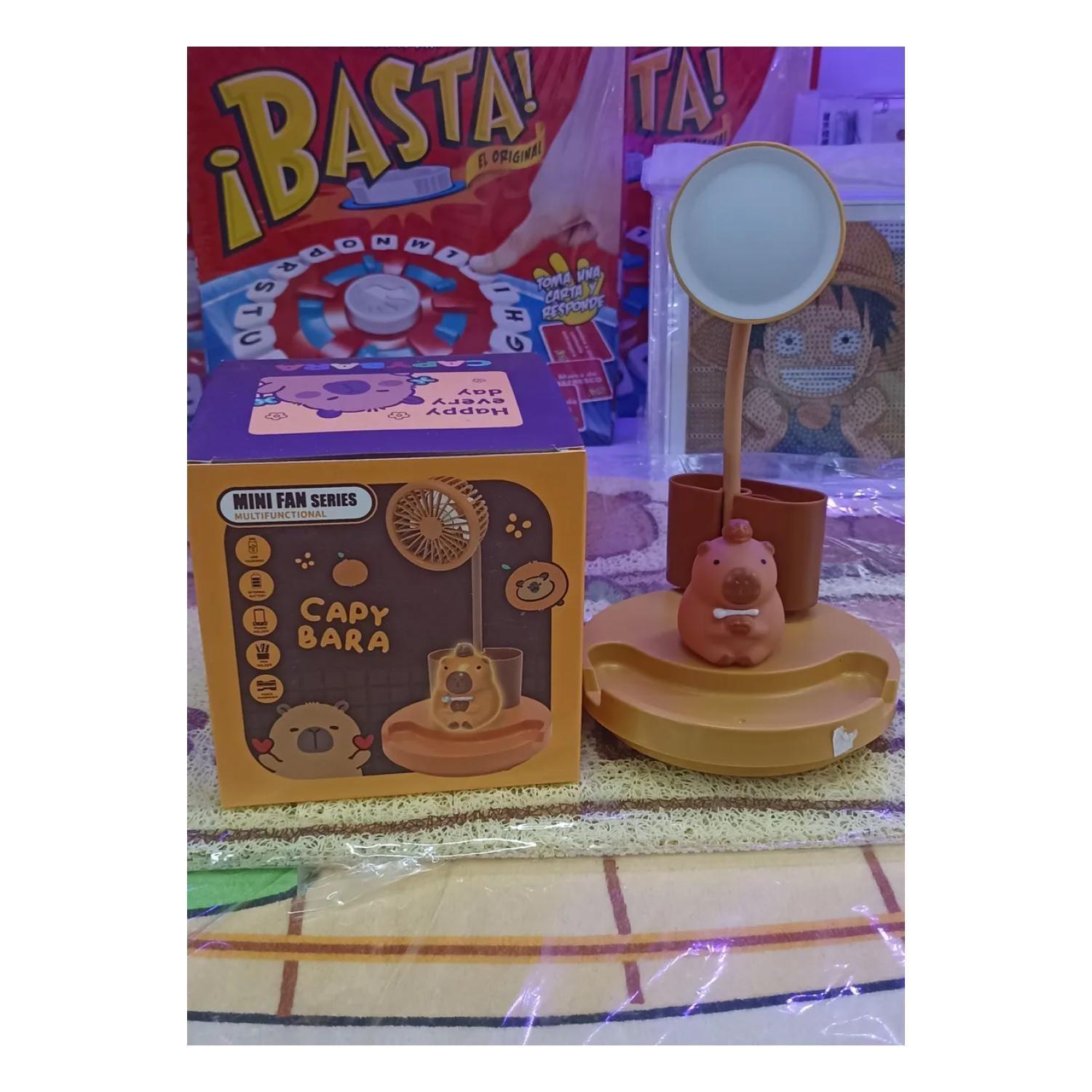 Mini Lampara Y Organizador De Escritorio USB Capibara-3