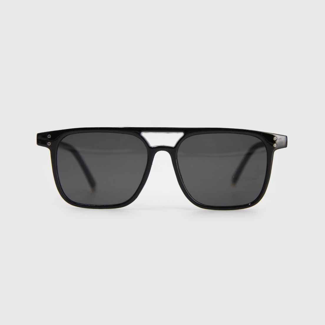 Lentes de sol negro 00210NE-0