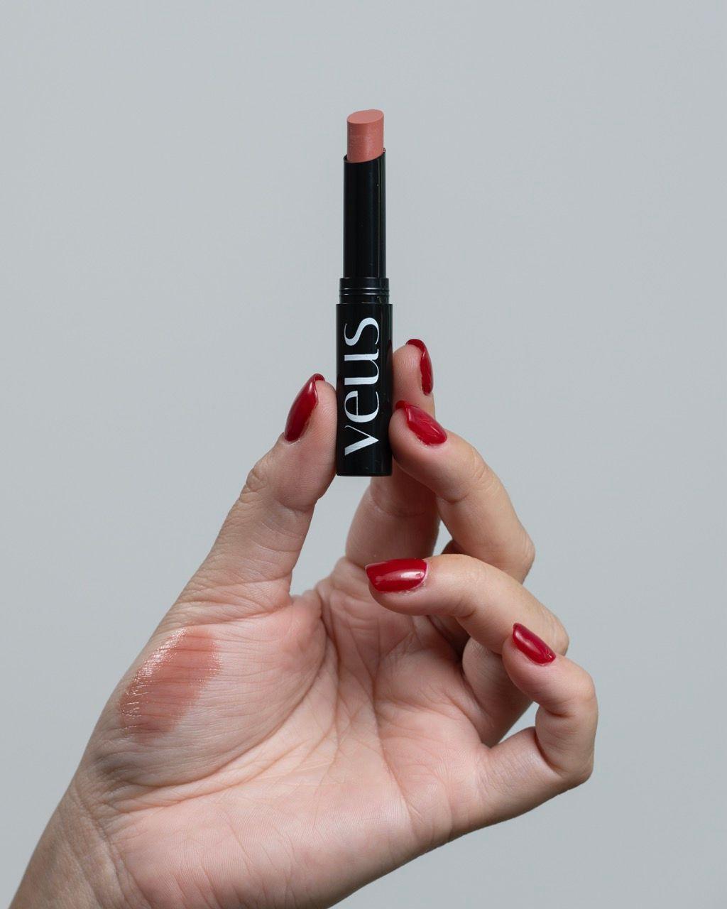 BÁLSAMO DE LABIOS VEUS "THE LIP BALM", TONO: The Nude-3
