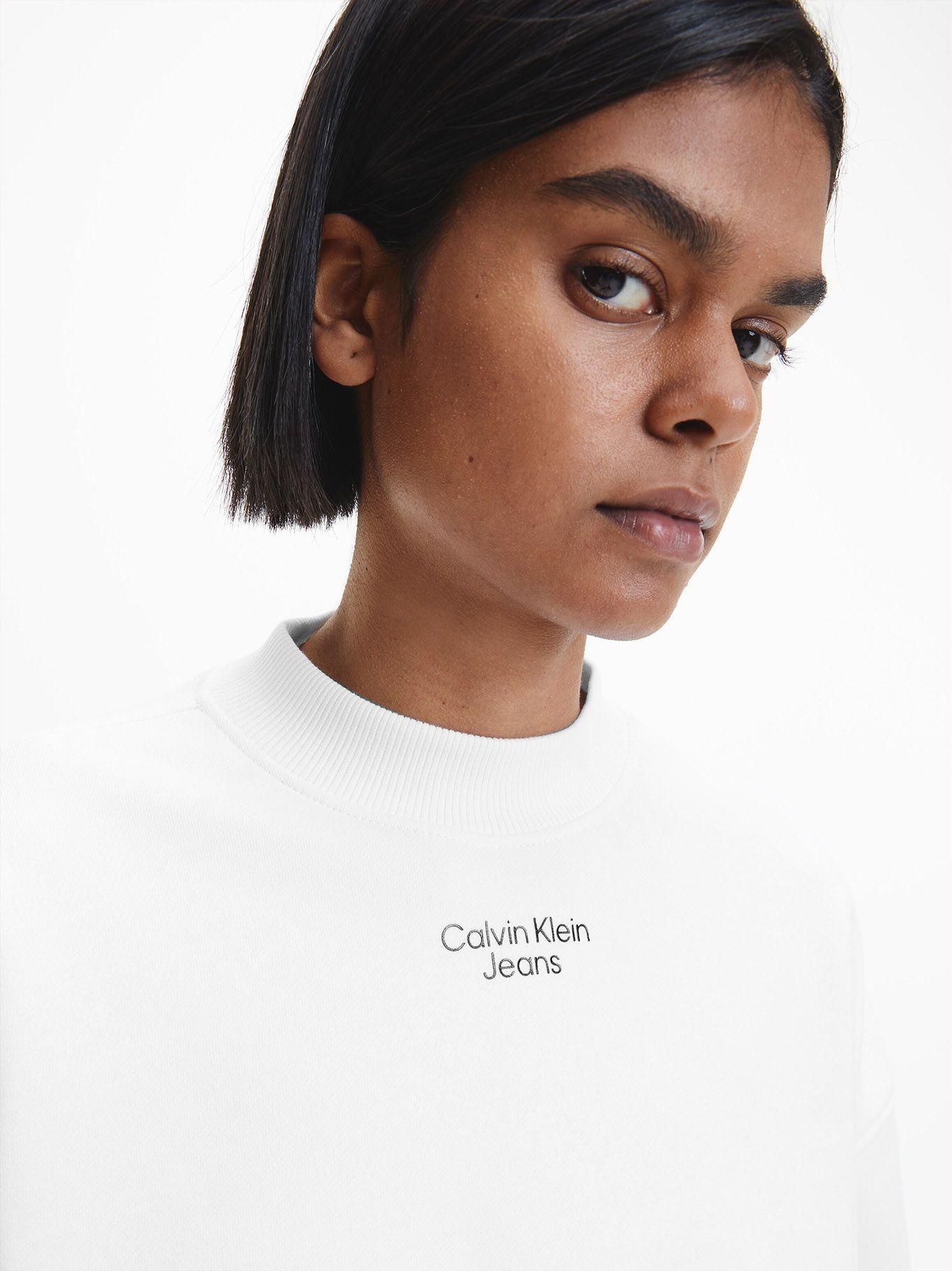 Polerón Stacked Blanco Calvin Klein-3