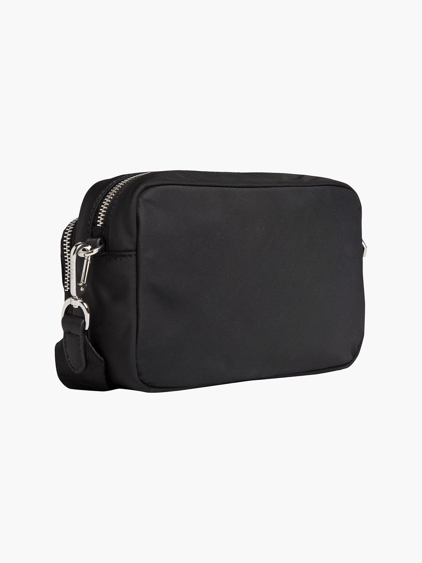 Cartera Ck Must Nylon Camera Bag Negro Calvin Klein-1
