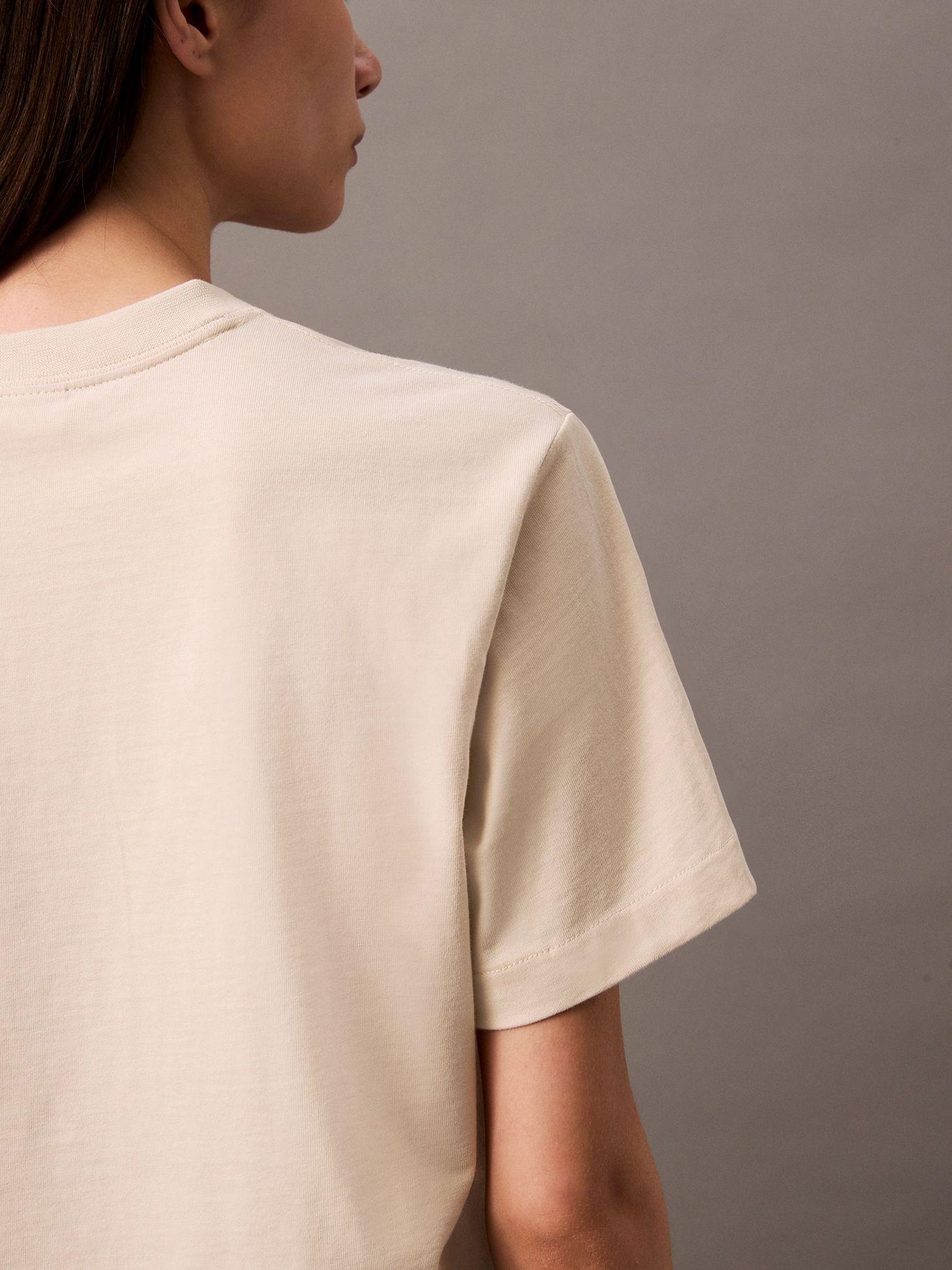 Polera Relaxed Logo Estándar Beige Calvin Klein-4